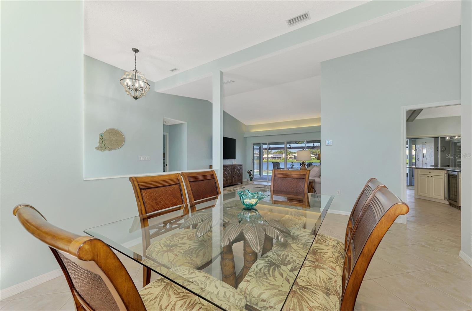 Image 19 of 96 For 1421 Gleneagles Drive