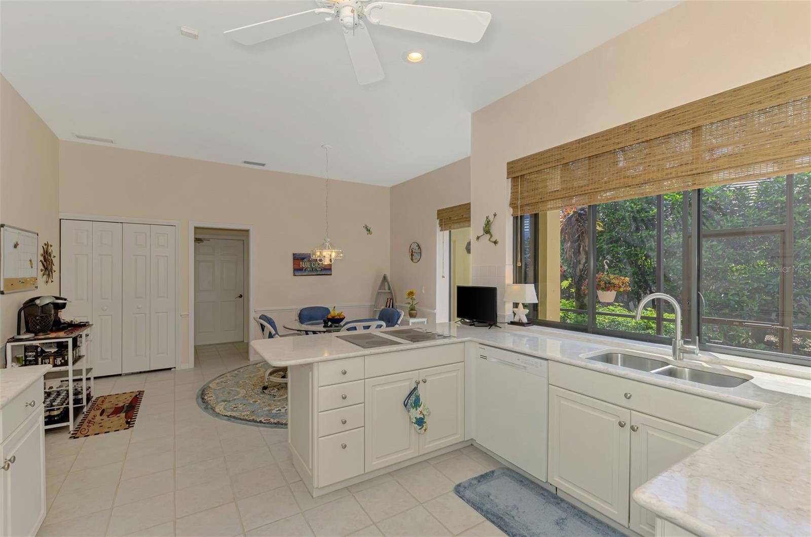 Image 17 of 92 For 9 Saint John Boulevard