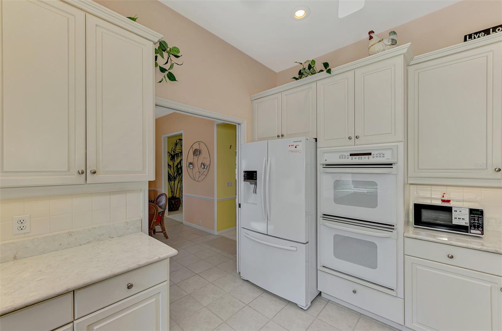 Image 19 of 92 For 9 Saint John Boulevard