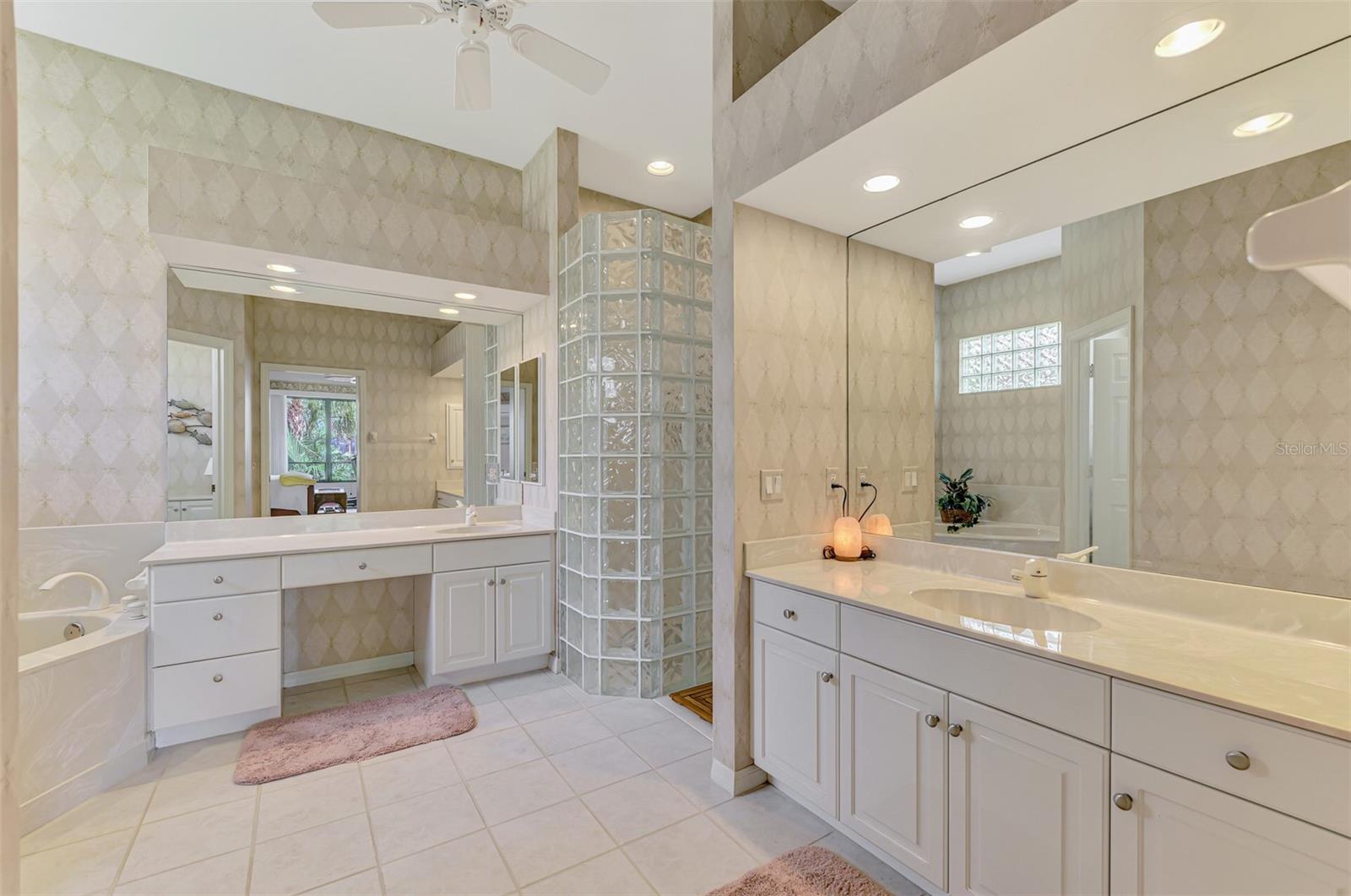 Image 33 of 92 For 9 Saint John Boulevard