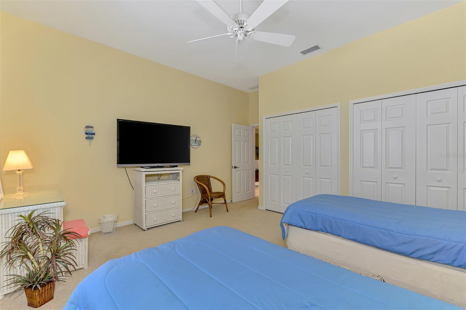 Image 38 of 92 For 9 Saint John Boulevard