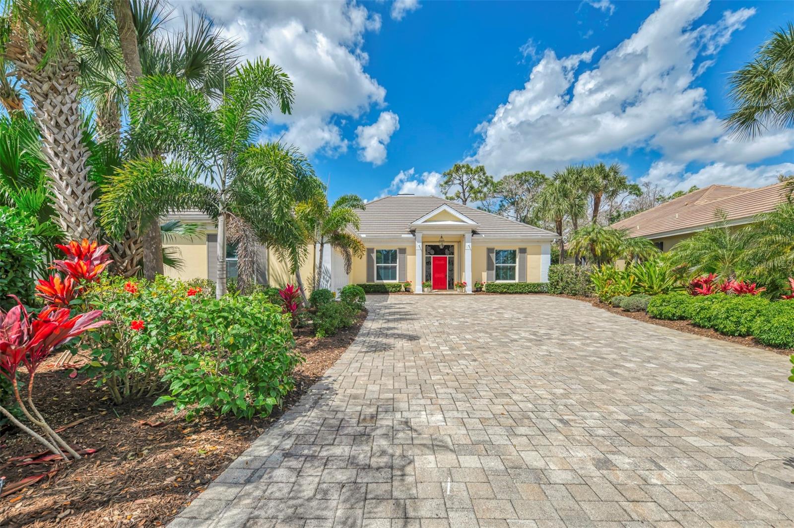 Image 4 of 92 For 9 Saint John Boulevard