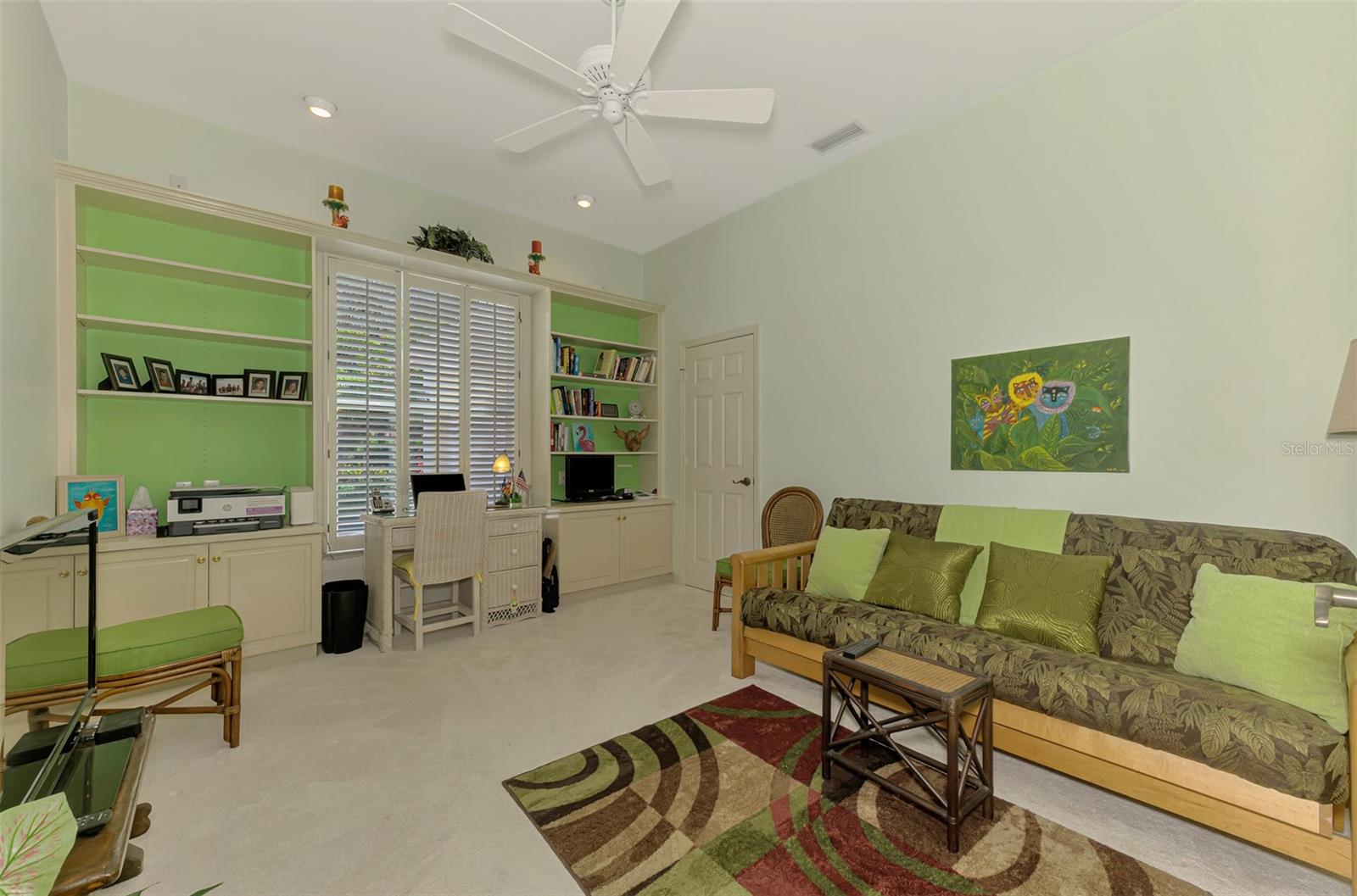 Image 41 of 92 For 9 Saint John Boulevard