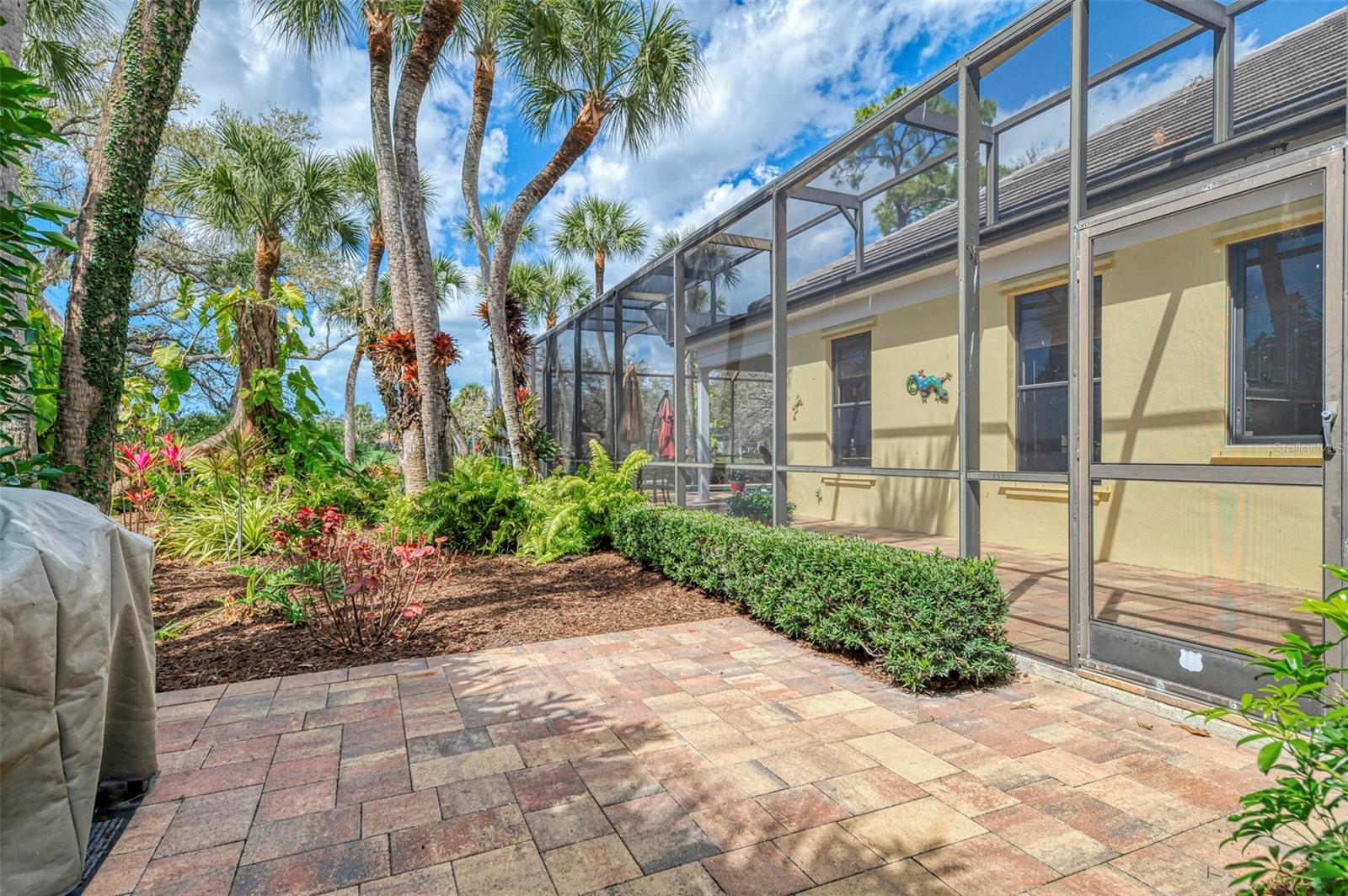 Image 55 of 92 For 9 Saint John Boulevard