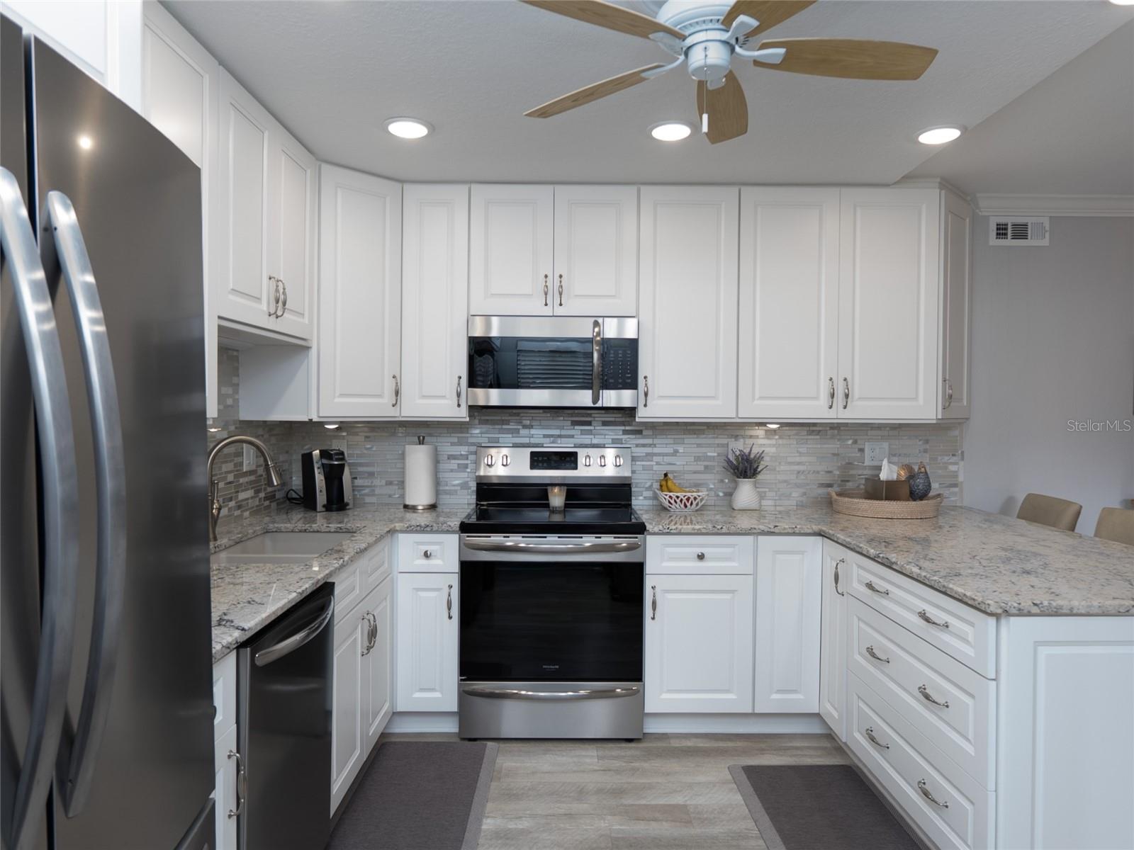 Image 6 of 34 For 5400 34th Street W 1b