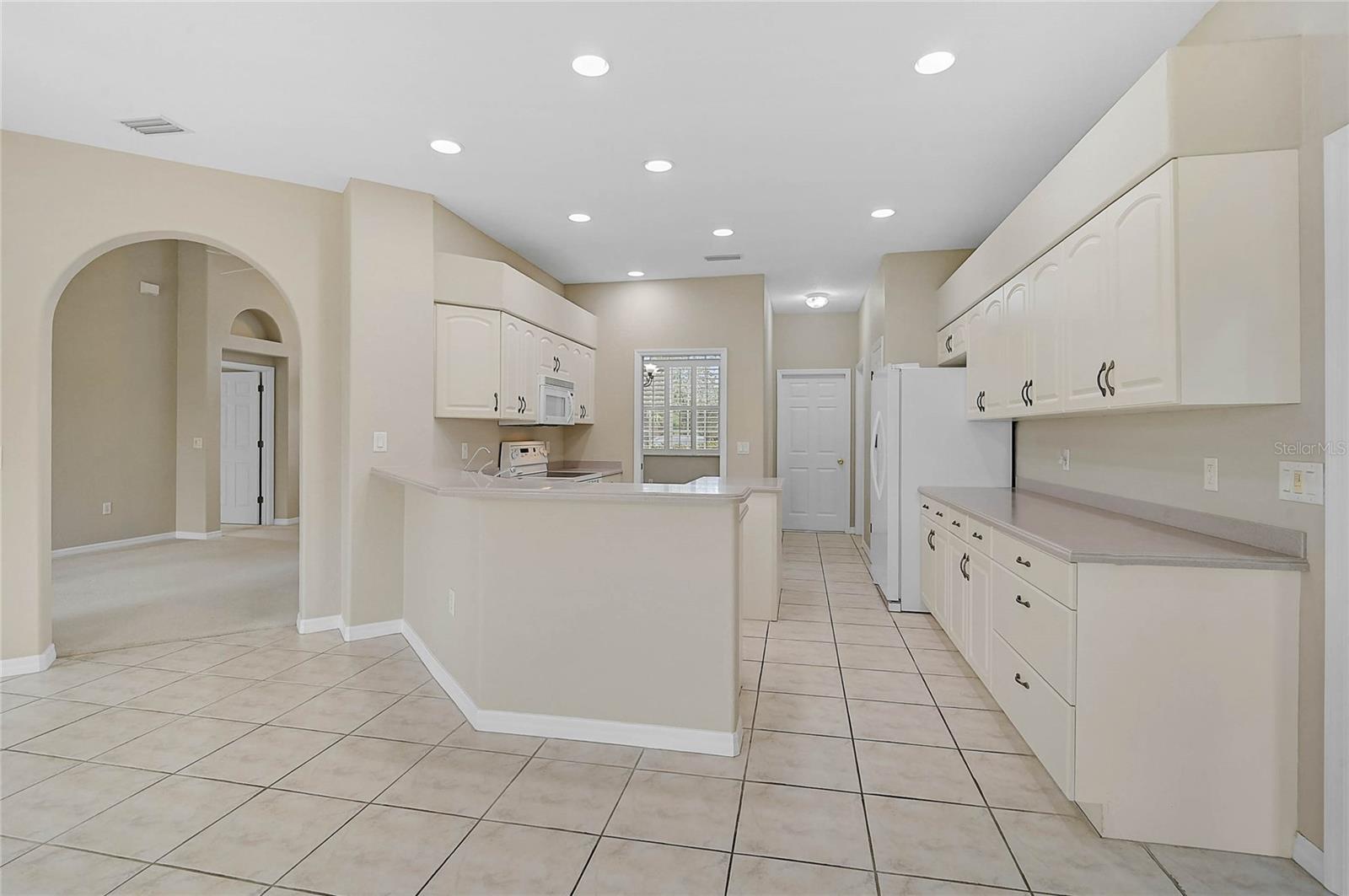 Image 11 of 51 For 4356 Corso Venetia Boulevard