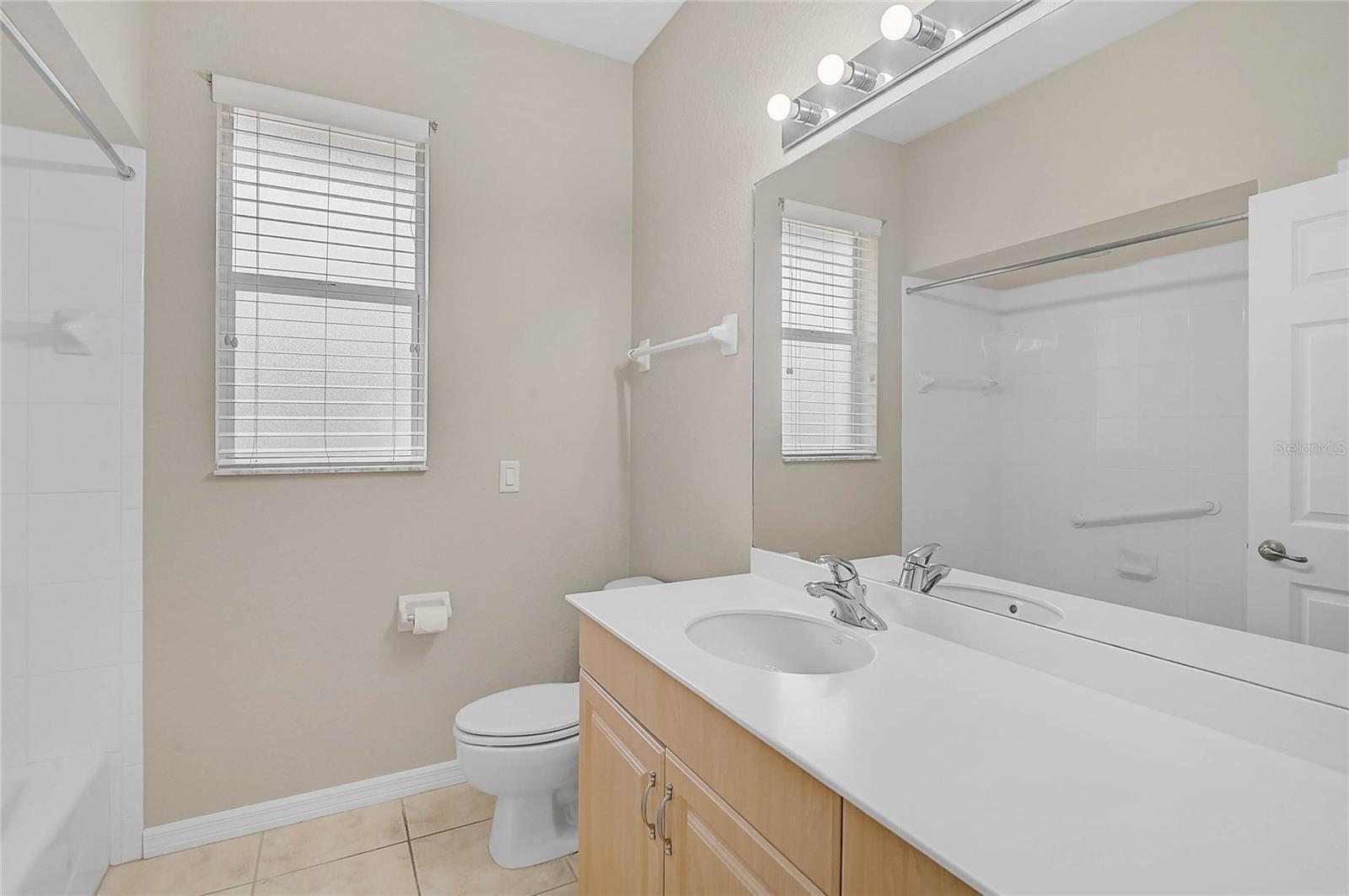 Image 25 of 51 For 4356 Corso Venetia Boulevard