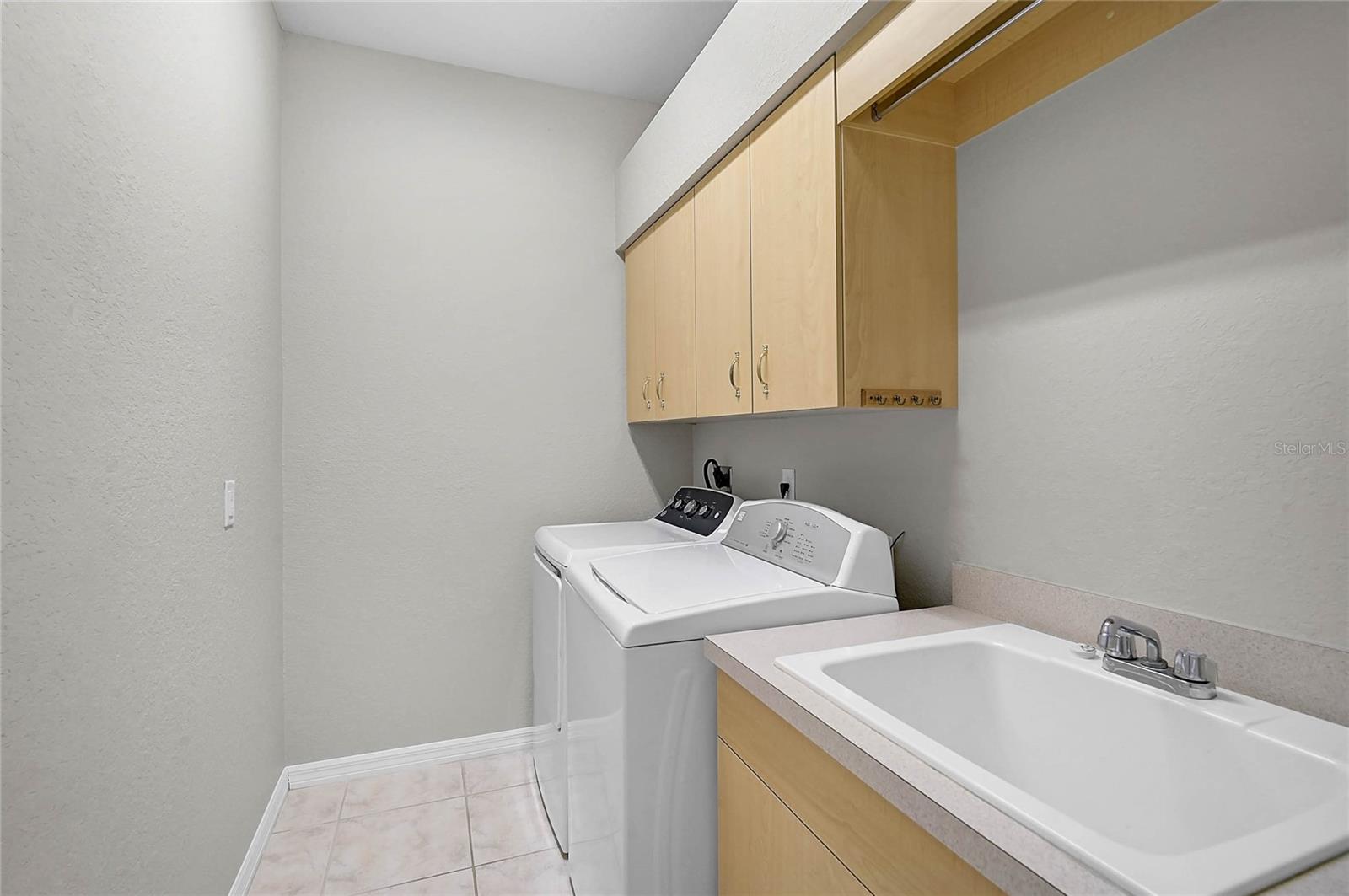 Image 27 of 51 For 4356 Corso Venetia Boulevard