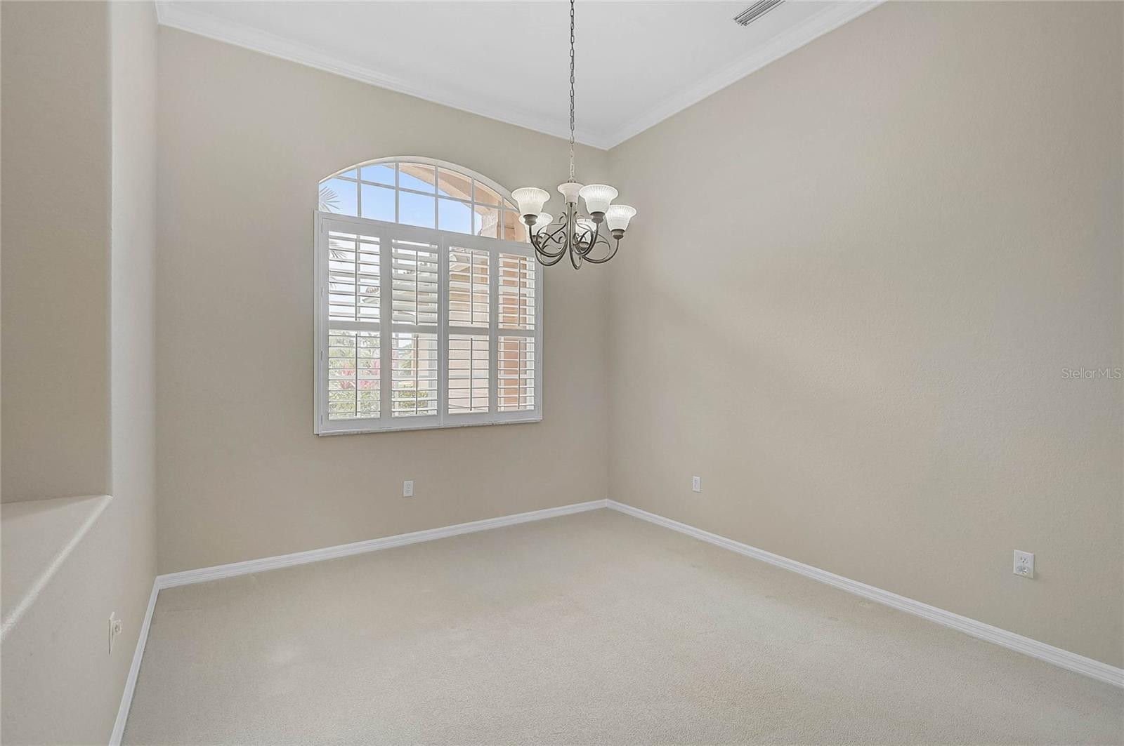 Image 8 of 51 For 4356 Corso Venetia Boulevard