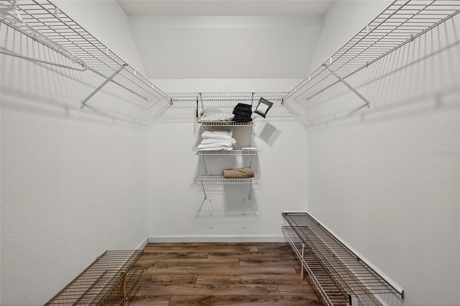 Image 47 of 74 For 5841 Osprey Road