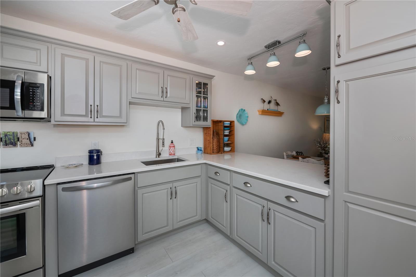 Image 2 of 55 For 1041 Capri Isles Boulevard 104