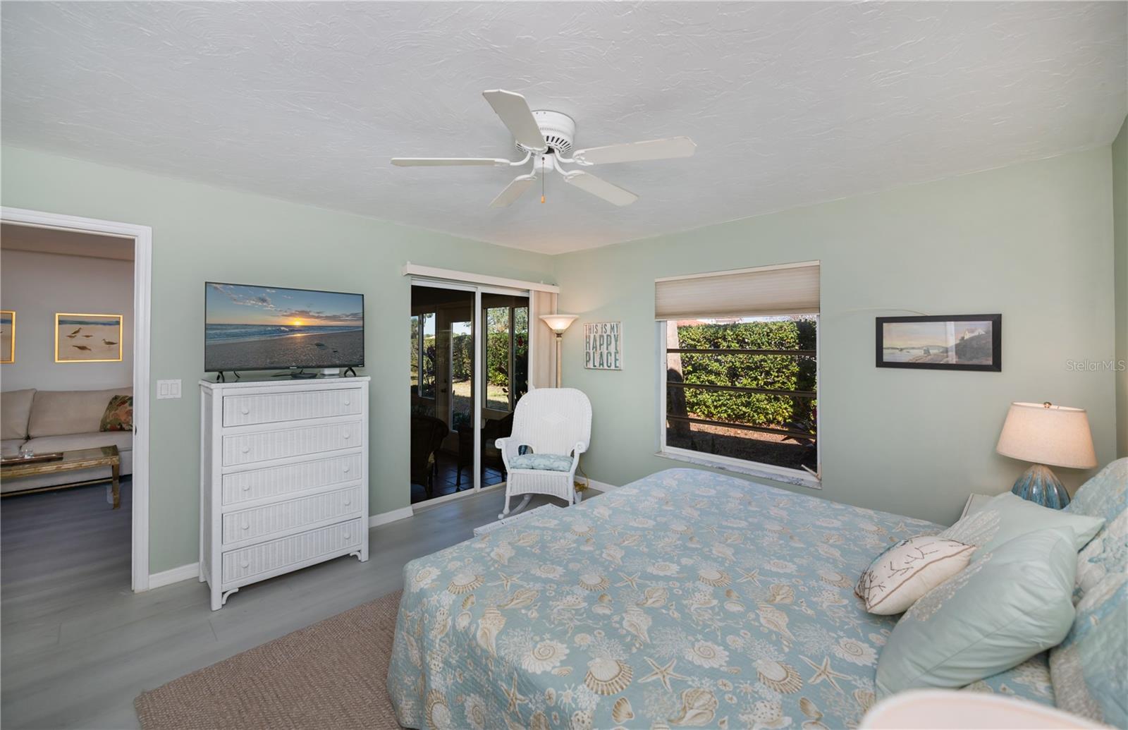 Image 23 of 55 For 1041 Capri Isles Boulevard 104