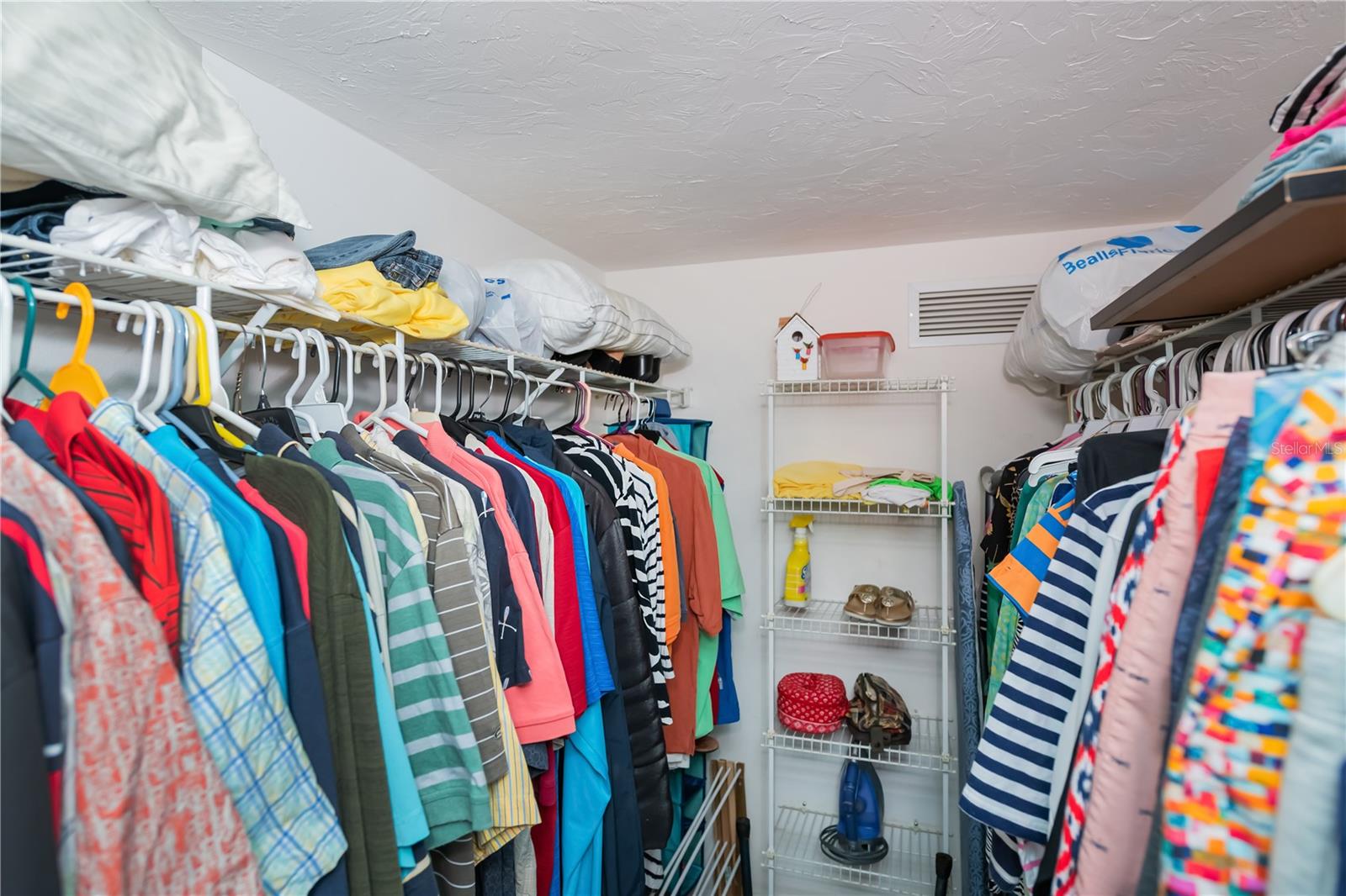 Image 24 of 55 For 1041 Capri Isles Boulevard 104