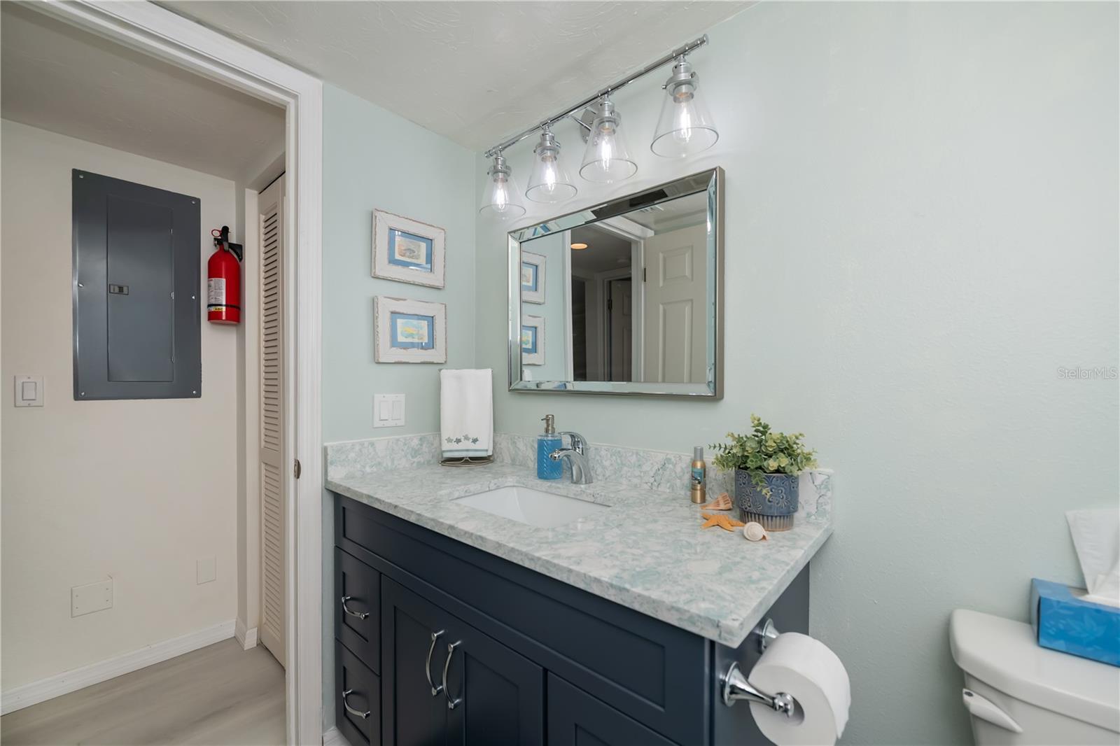 Image 28 of 55 For 1041 Capri Isles Boulevard 104