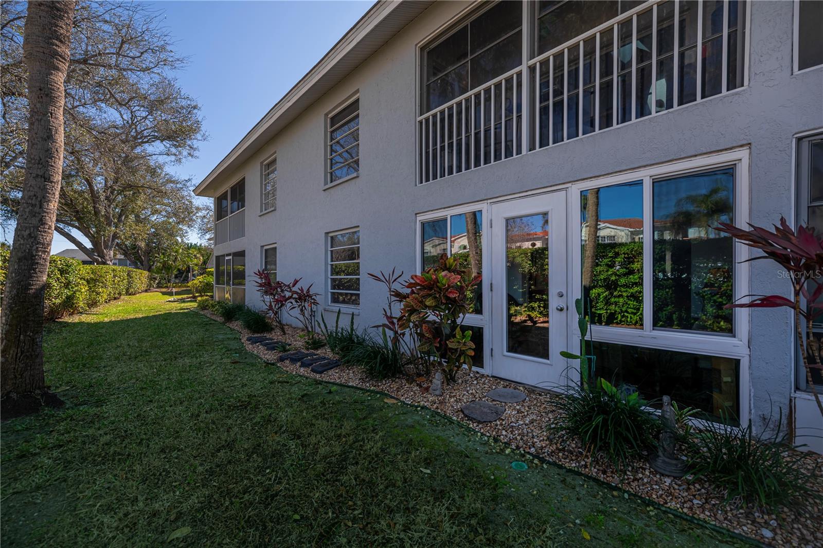 Image 37 of 55 For 1041 Capri Isles Boulevard 104