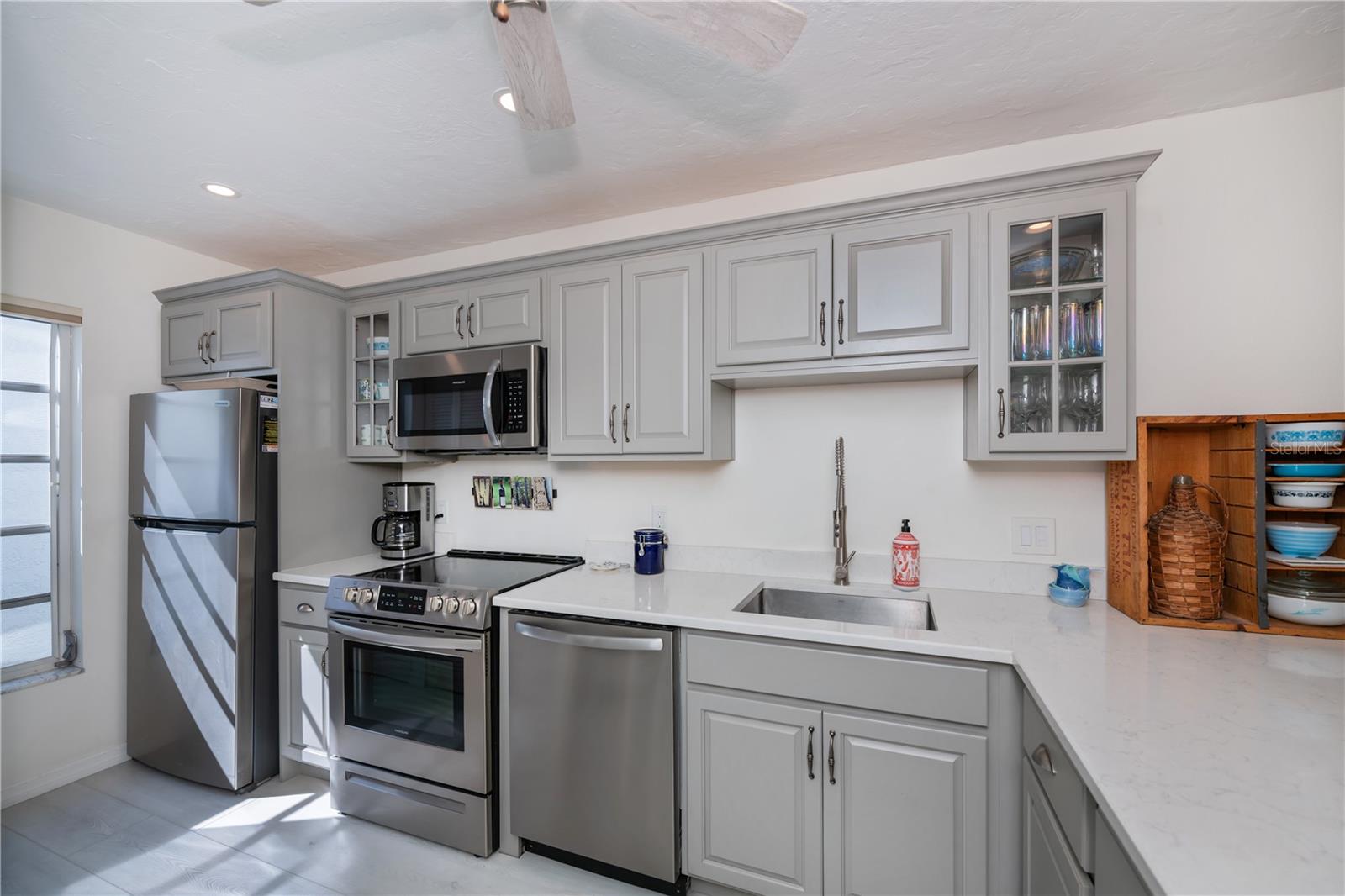 Image 4 of 55 For 1041 Capri Isles Boulevard 104