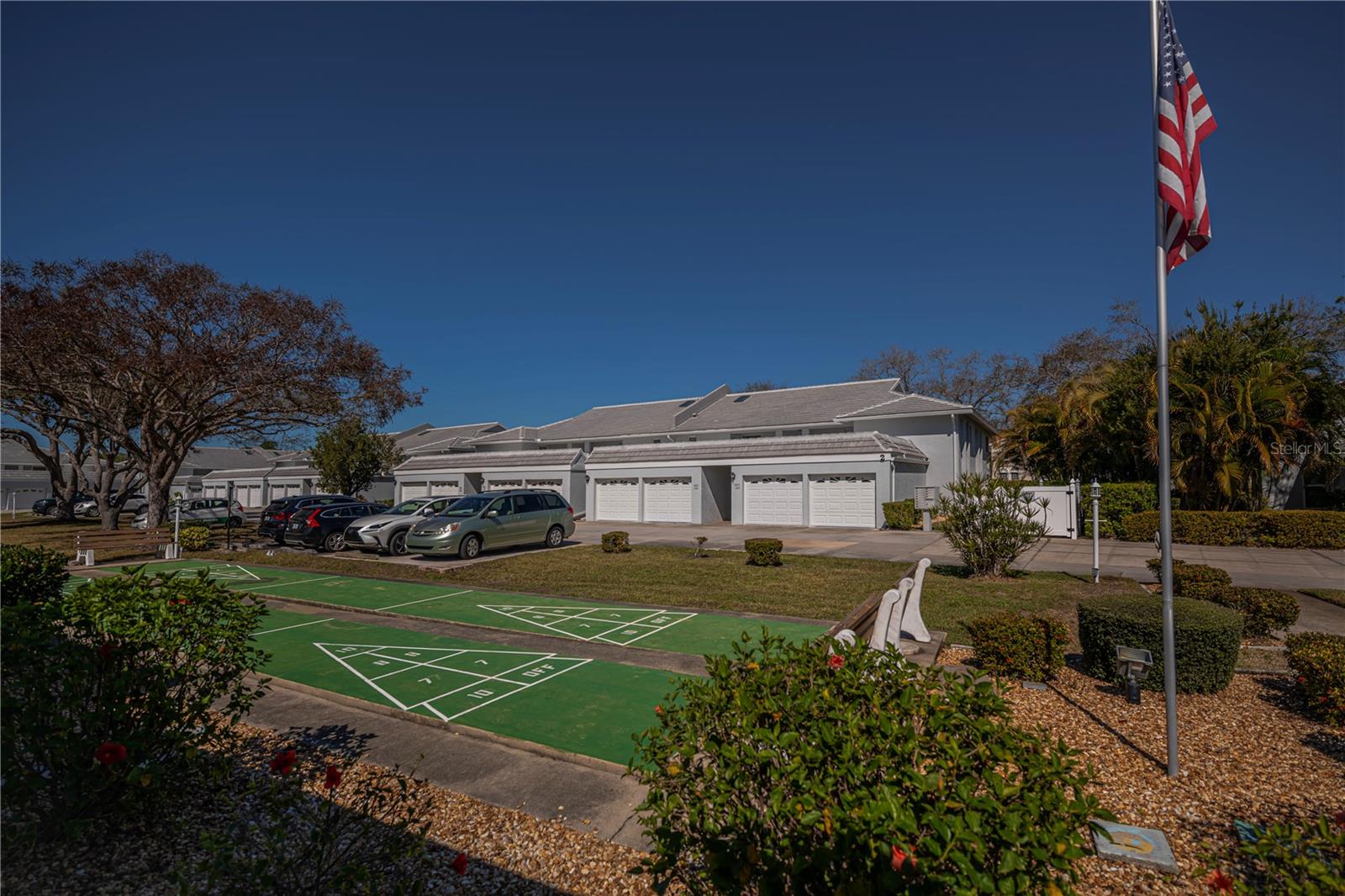 Image 40 of 55 For 1041 Capri Isles Boulevard 104