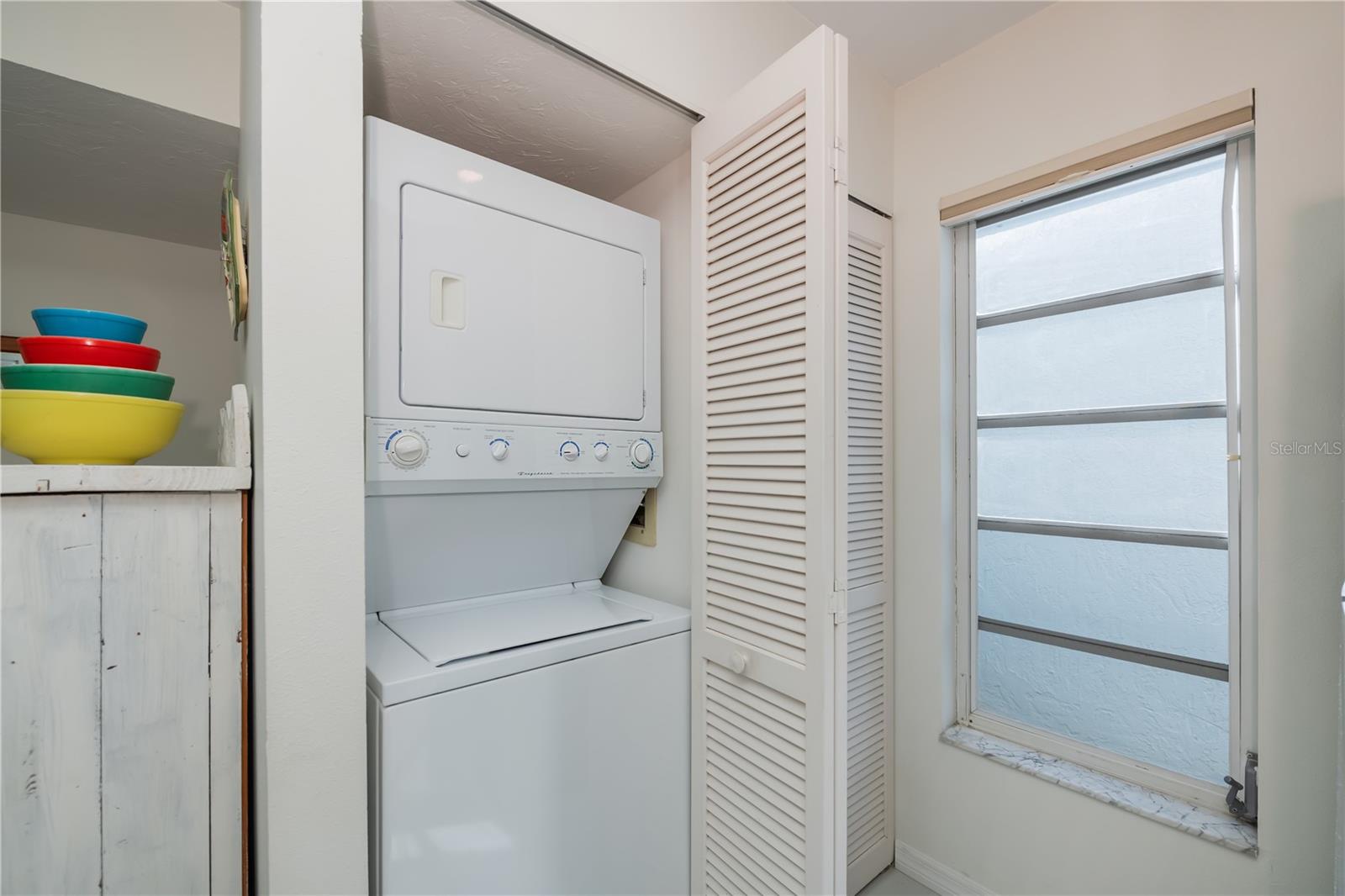 Image 6 of 55 For 1041 Capri Isles Boulevard 104