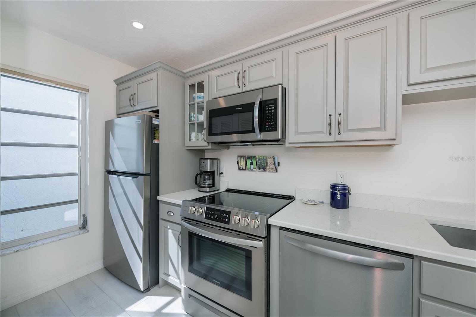 Image 8 of 55 For 1041 Capri Isles Boulevard 104