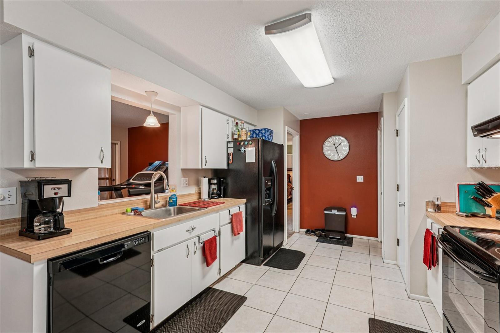 Image 12 of 33 For 651 Porpoise Road