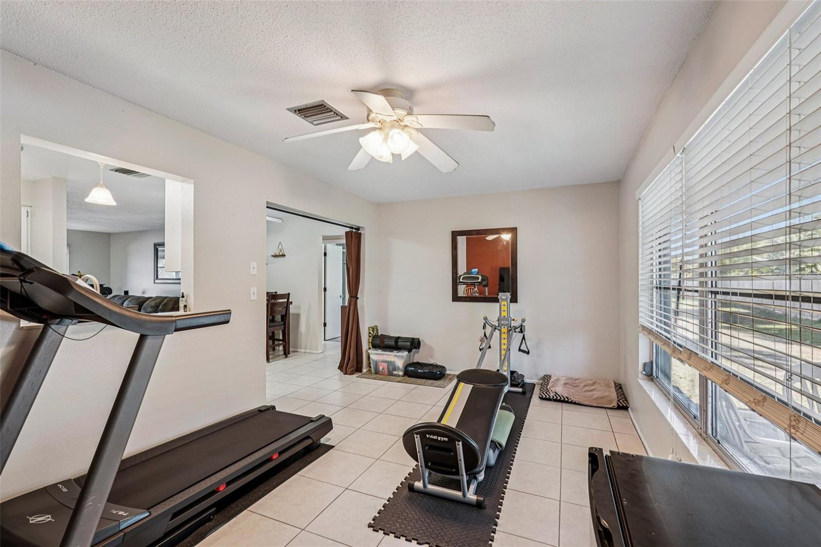 Image 28 of 33 For 651 Porpoise Road