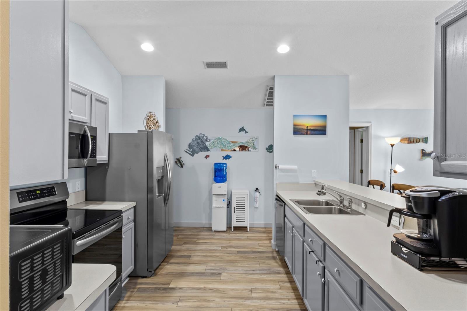 Image 22 of 45 For 136 Overbrook Street