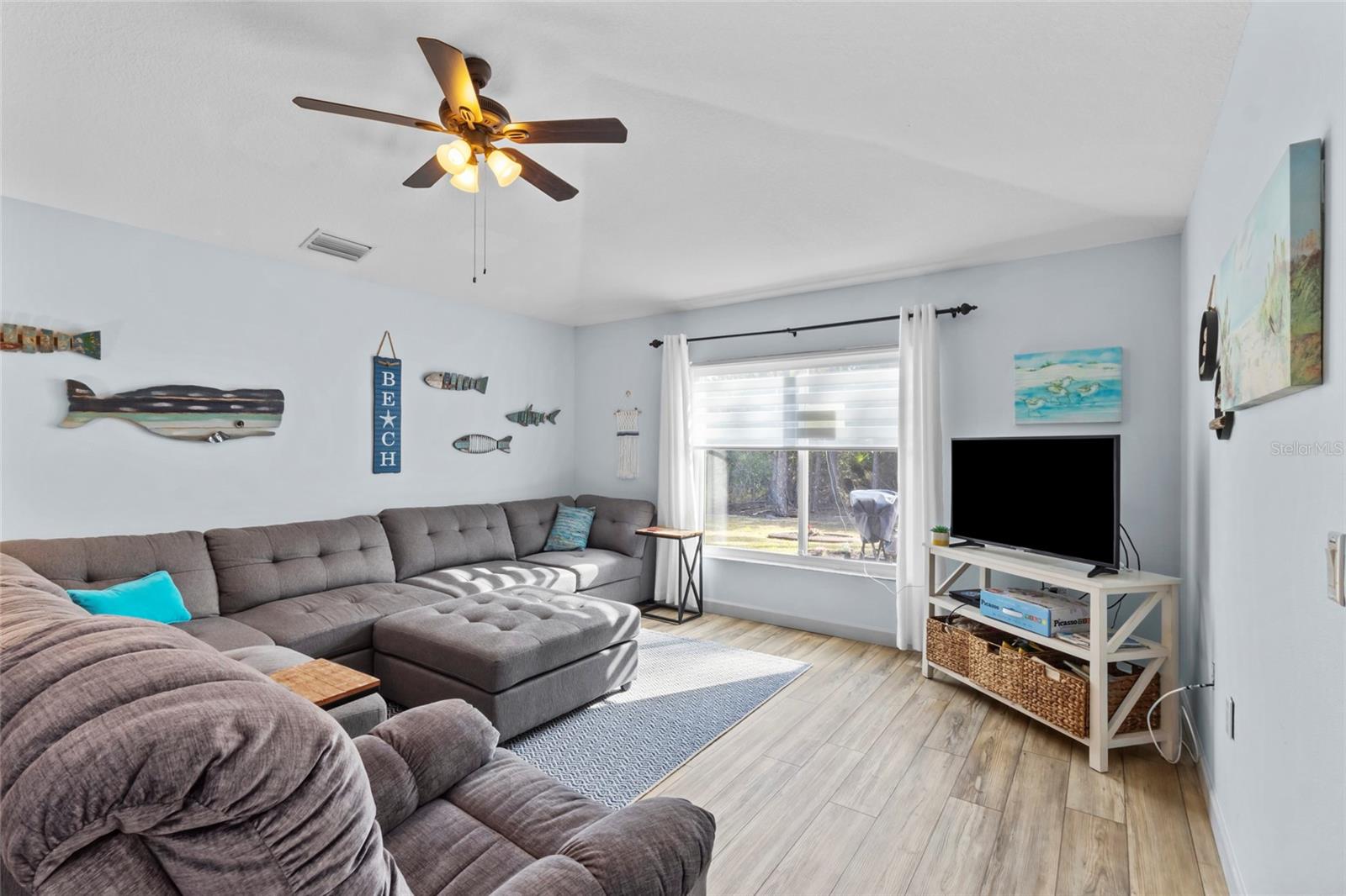 Image 27 of 45 For 136 Overbrook Street