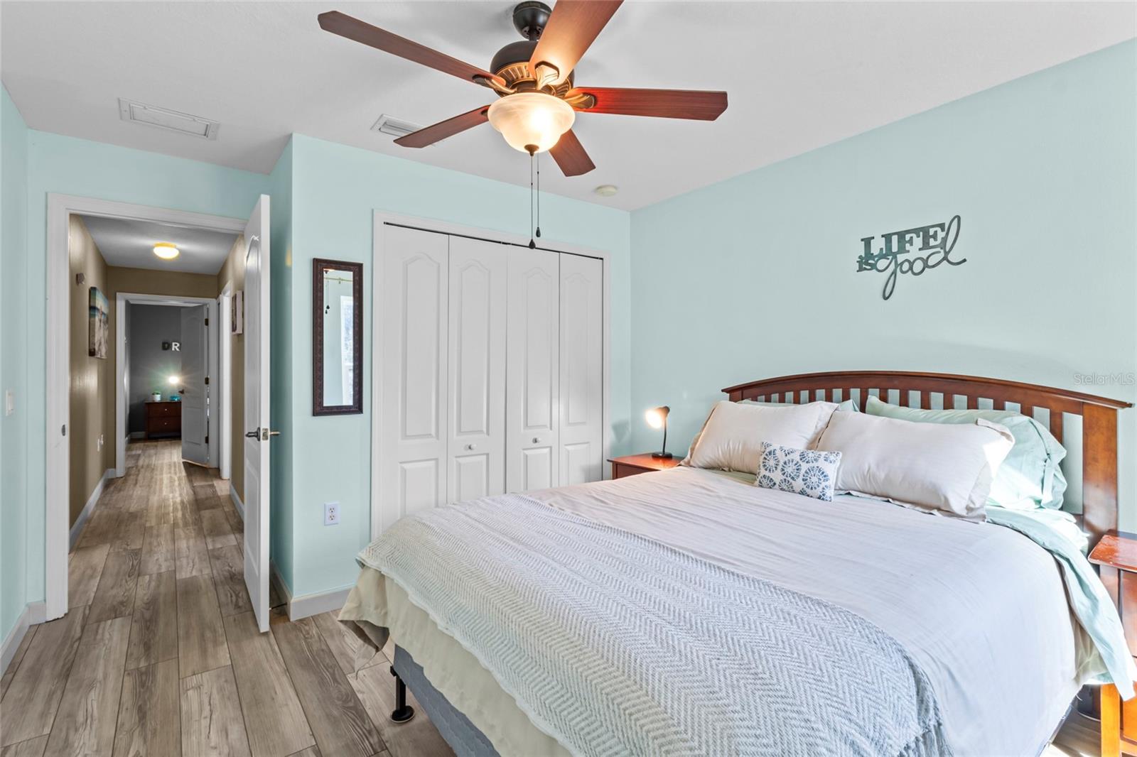 Image 29 of 45 For 136 Overbrook Street