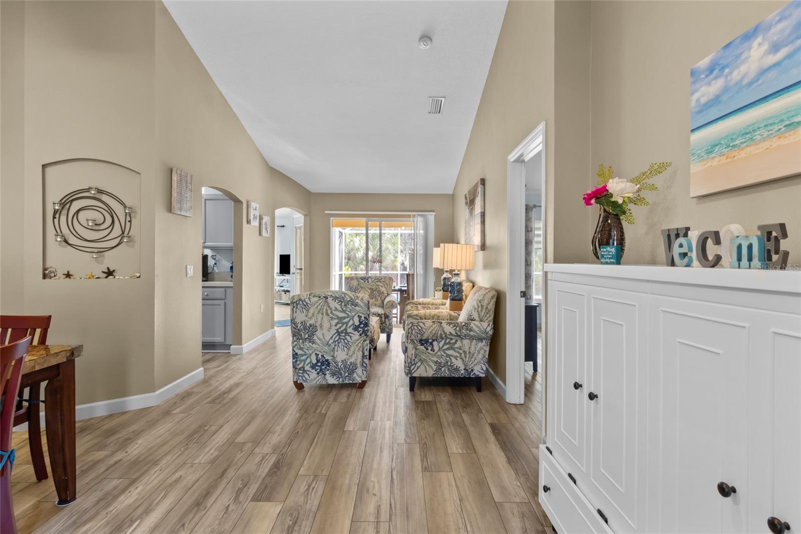 Image 8 of 45 For 136 Overbrook Street