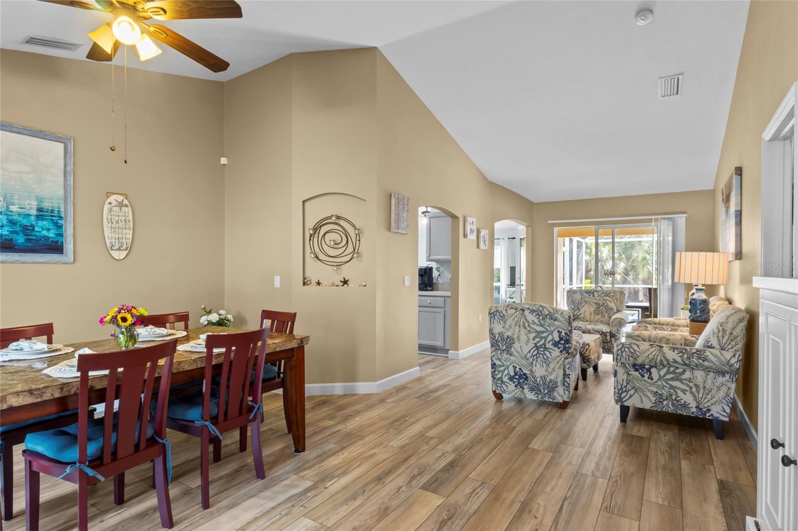 Image 9 of 45 For 136 Overbrook Street