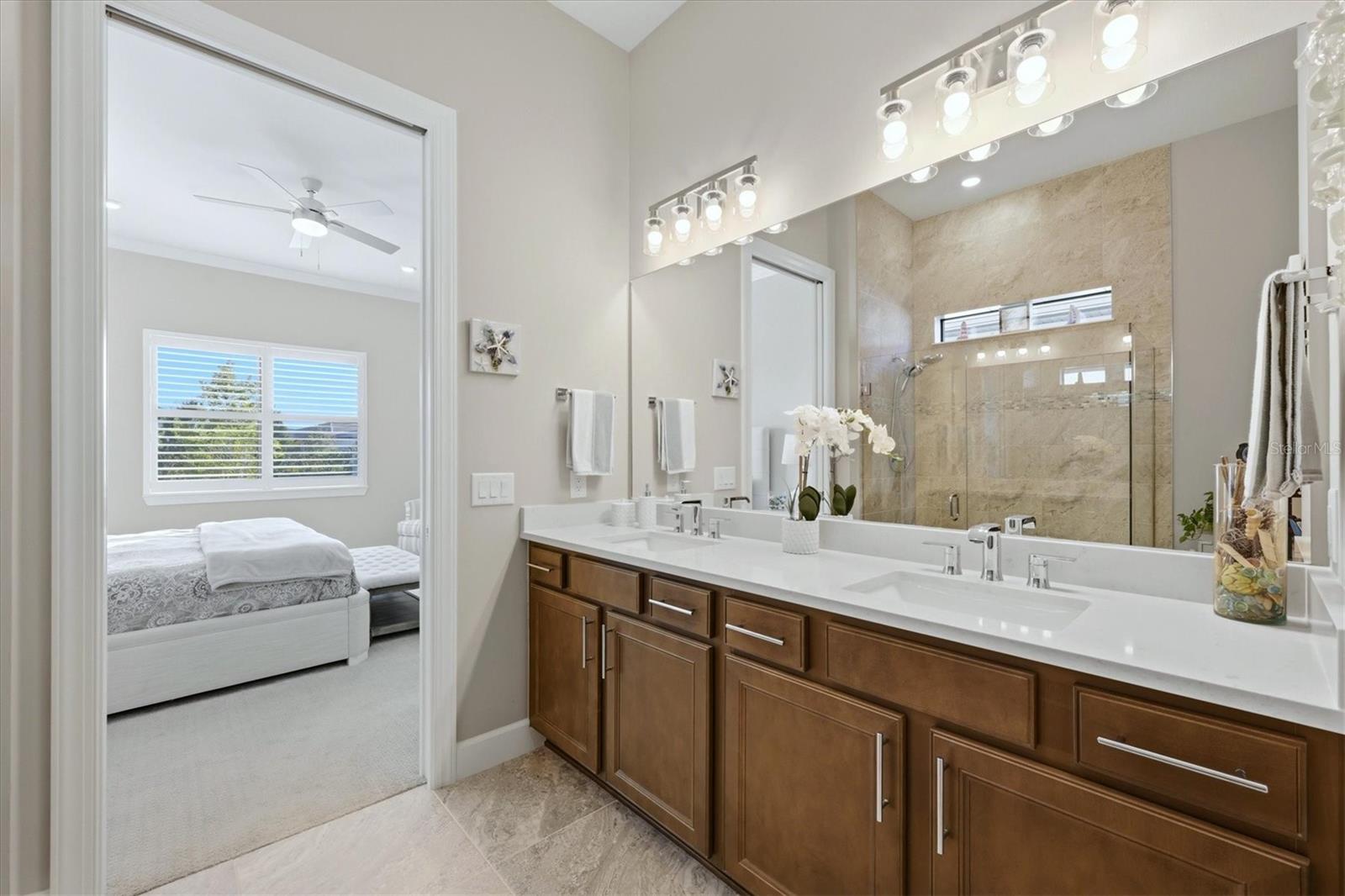 Image 20 of 54 For 6076 Silver Grass Court