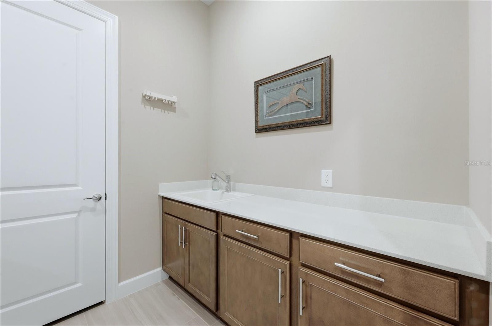 Image 27 of 54 For 6076 Silver Grass Court