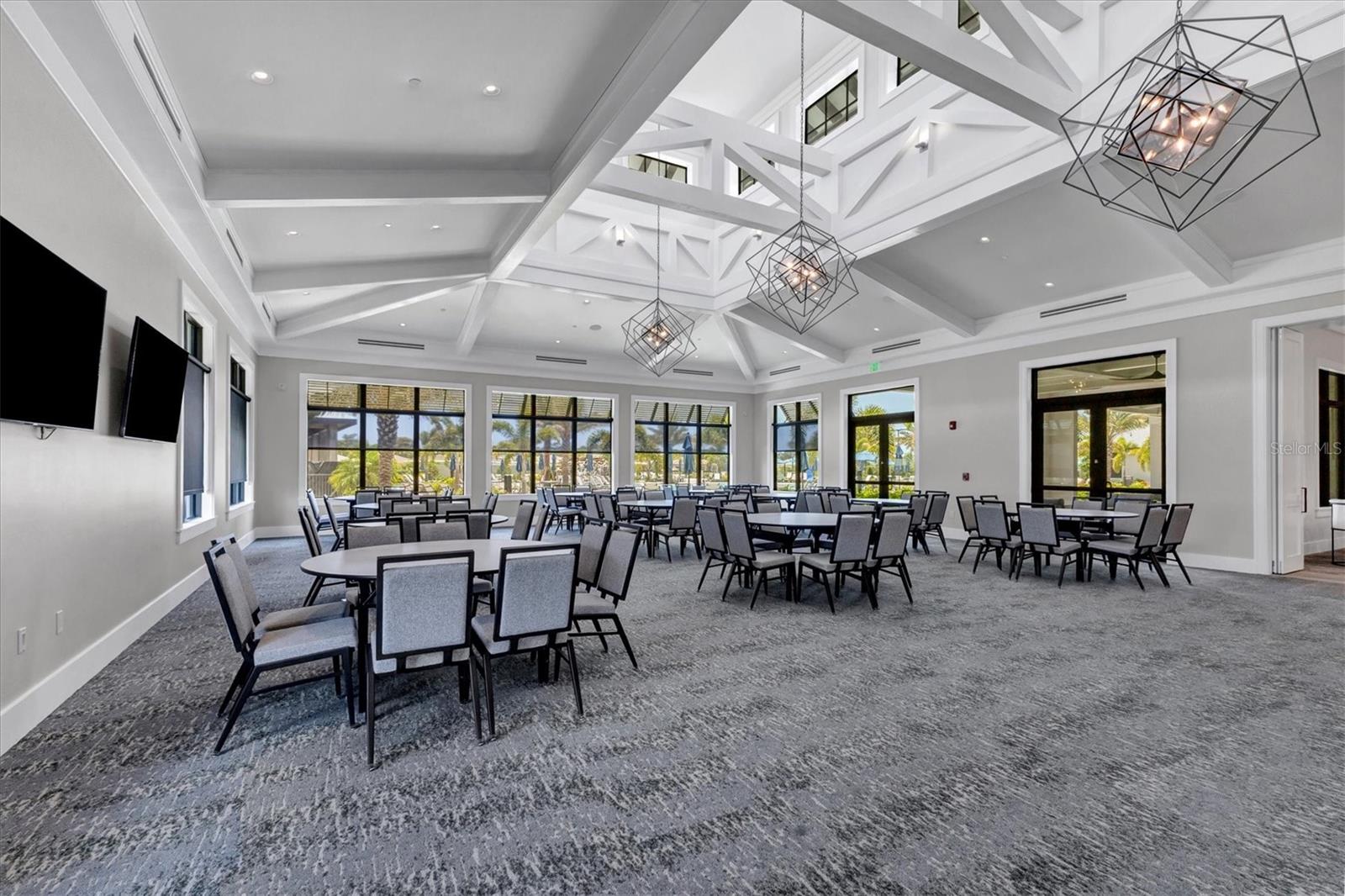 Image 40 of 54 For 6076 Silver Grass Court