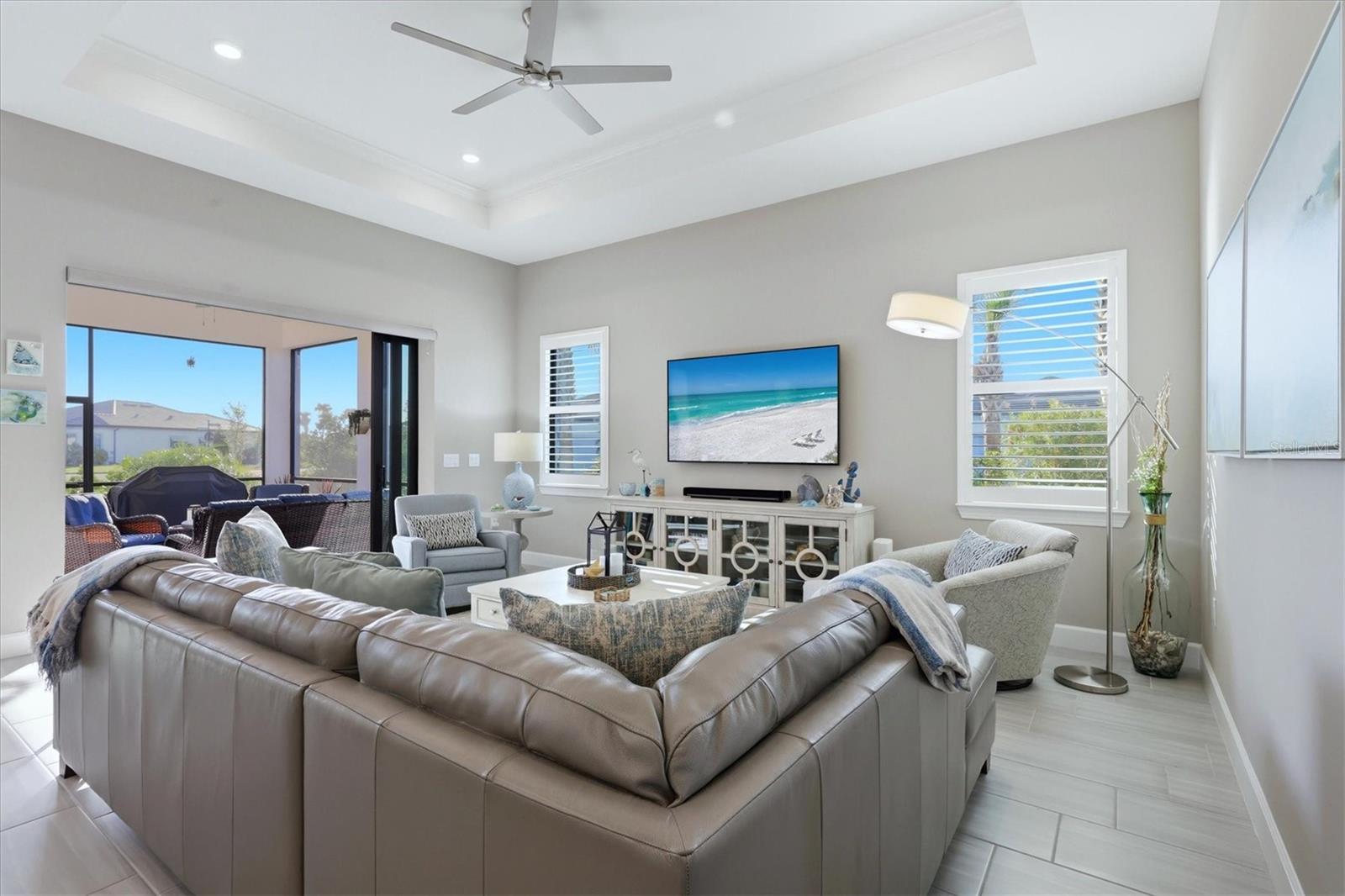 Image 7 of 54 For 6076 Silver Grass Court