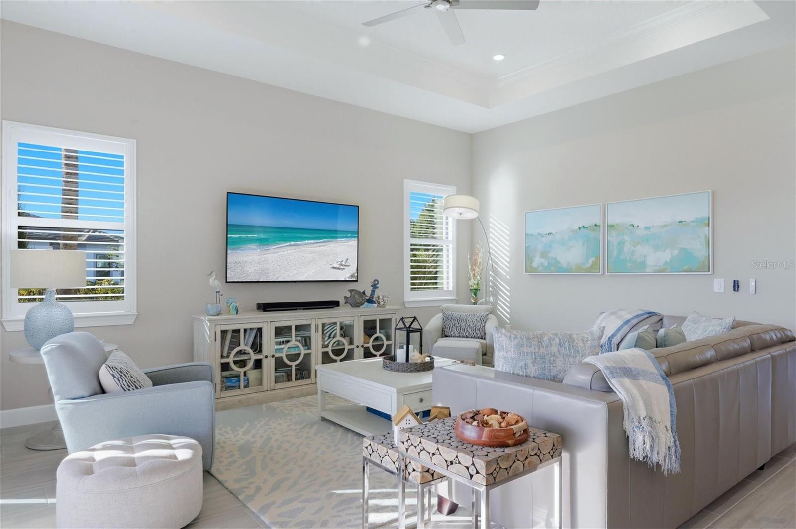 Image 9 of 54 For 6076 Silver Grass Court