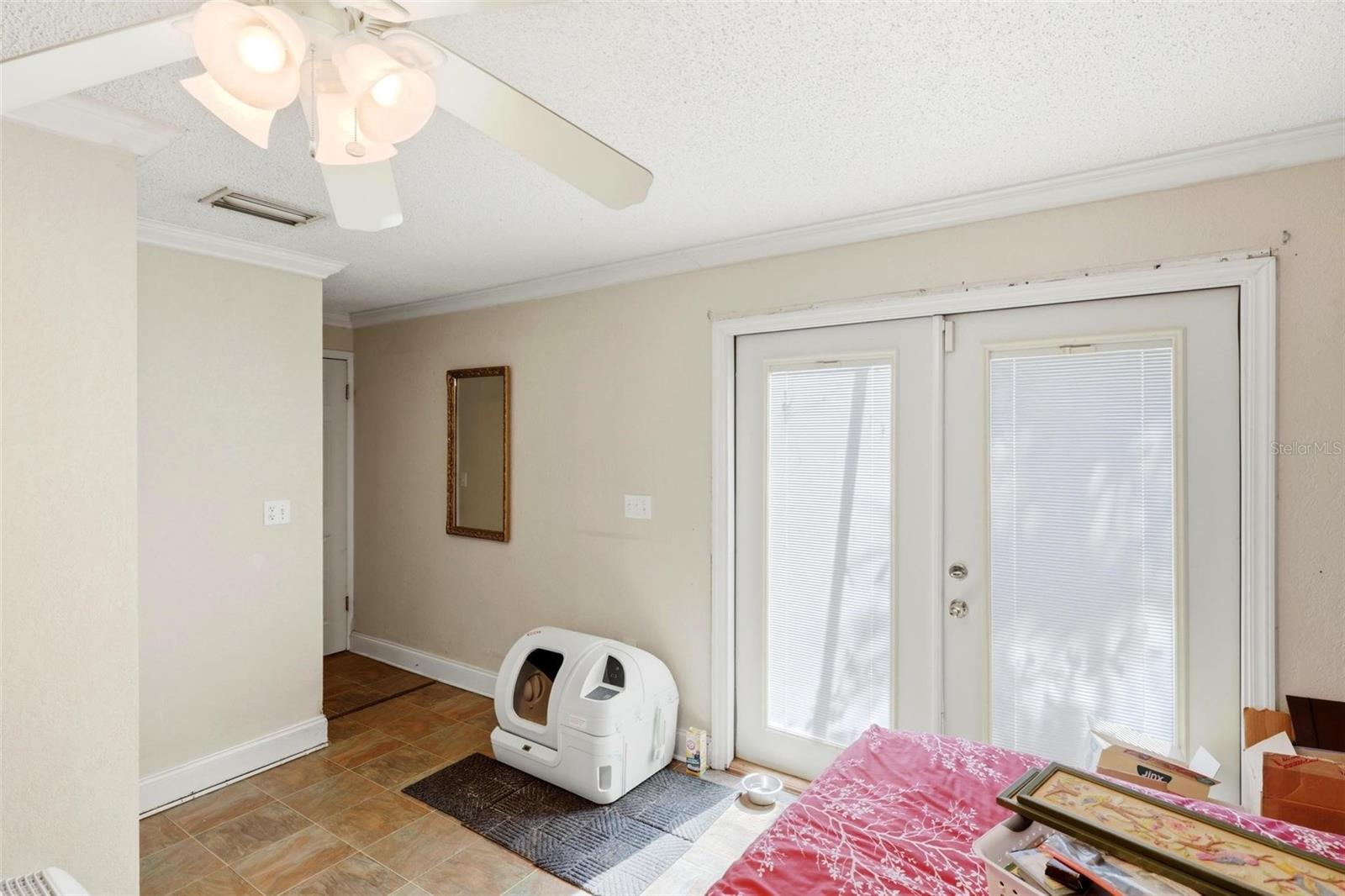 Image 19 of 59 For 2512 16th Avenue Drive E