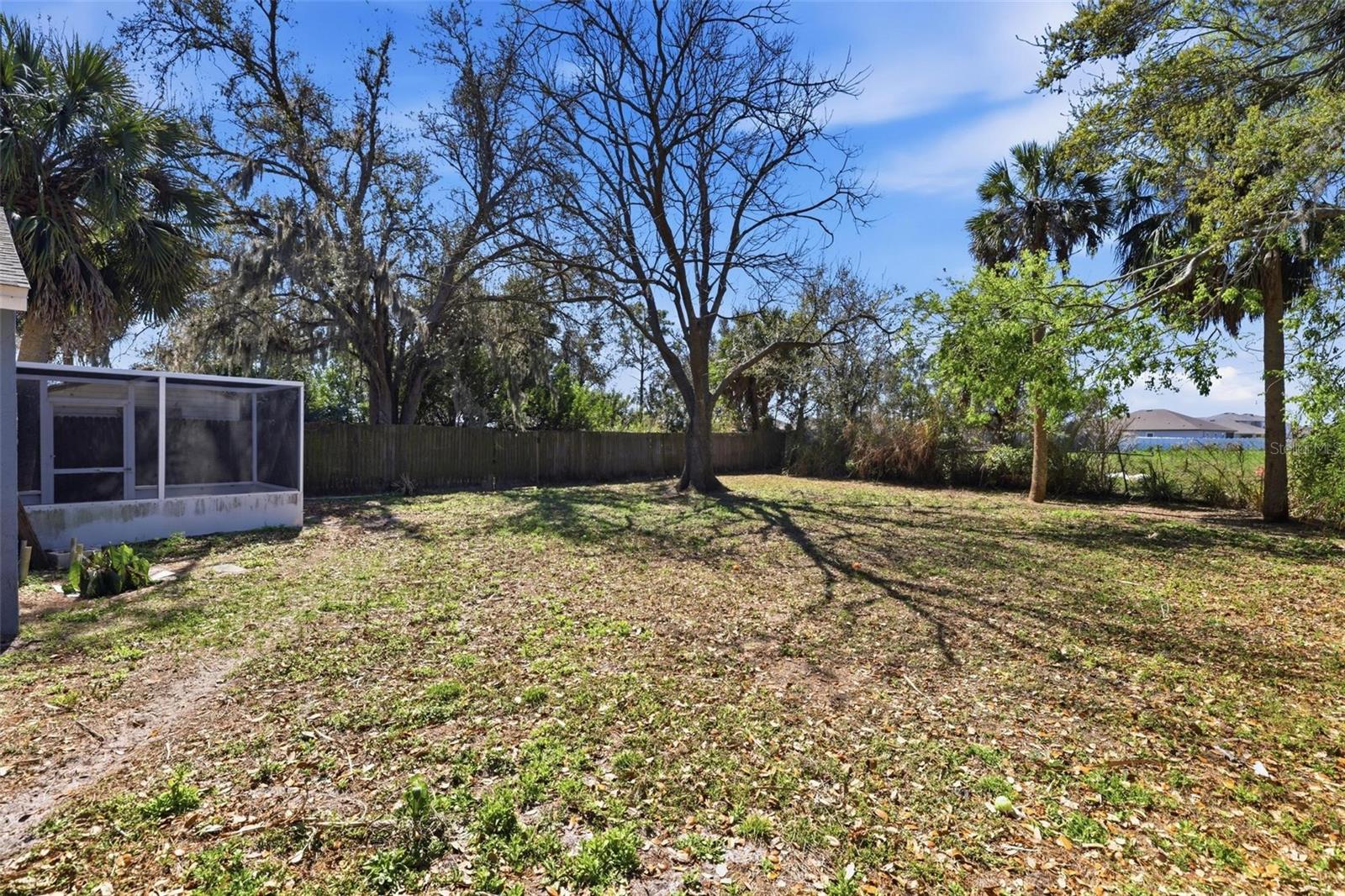 Image 35 of 59 For 2512 16th Avenue Drive E