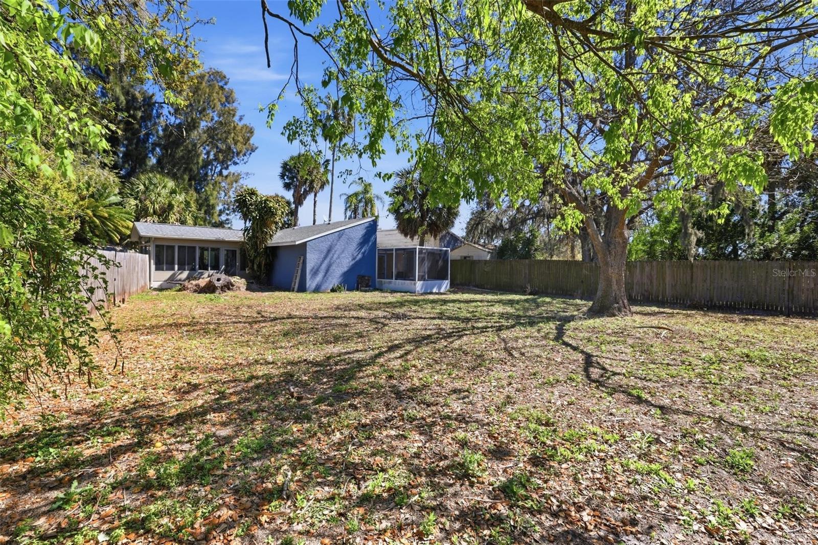 Image 36 of 59 For 2512 16th Avenue Drive E