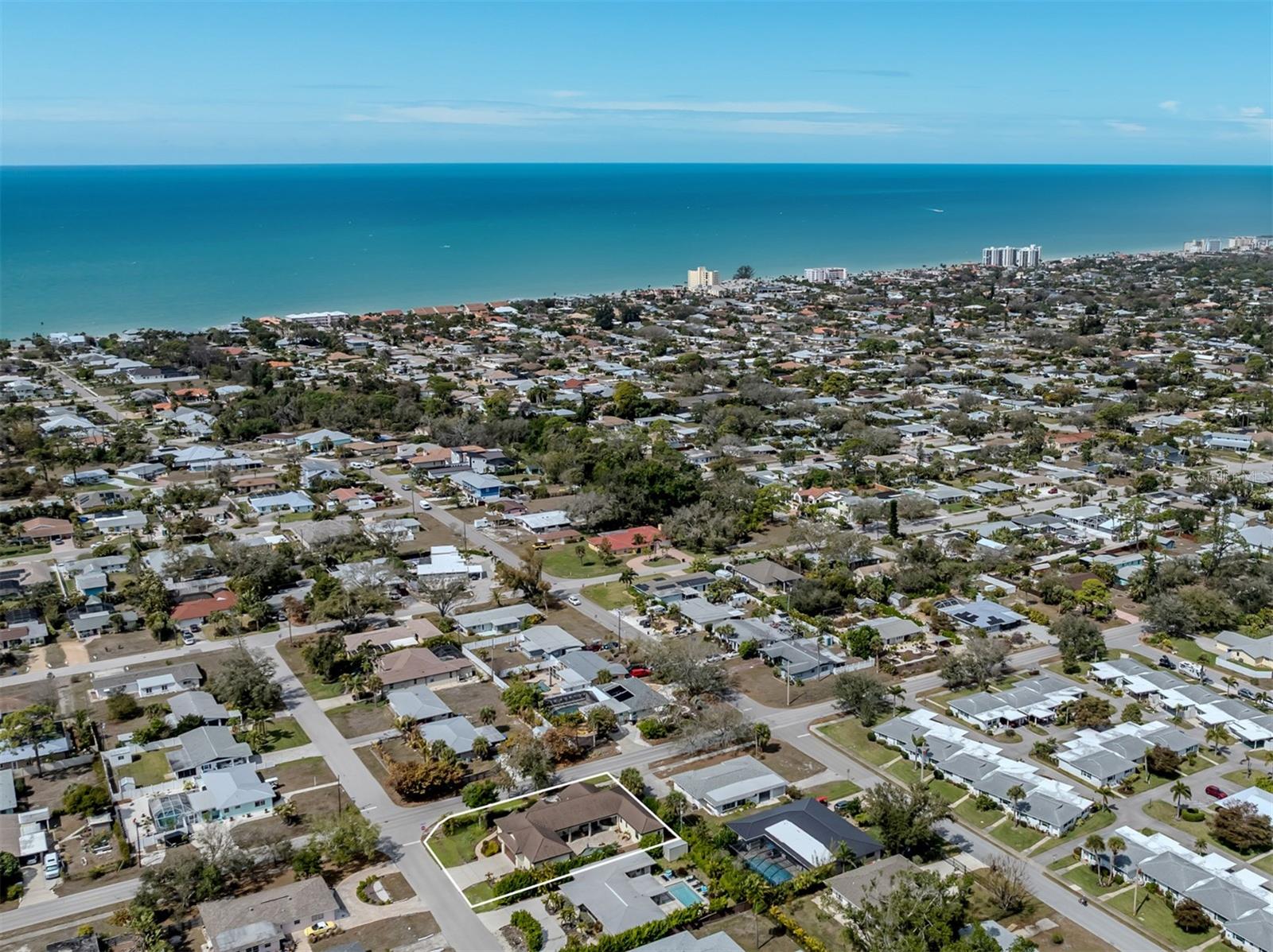 Image 5 of 48 For 1109 The Rialto