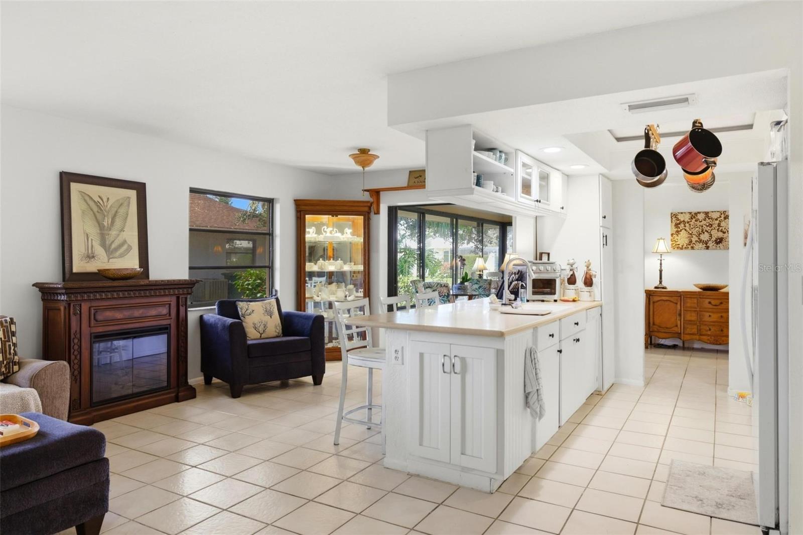 Image 16 of 47 For 1608 Bob O Link Drive