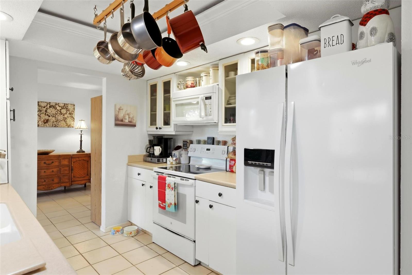 Image 23 of 47 For 1608 Bob O Link Drive