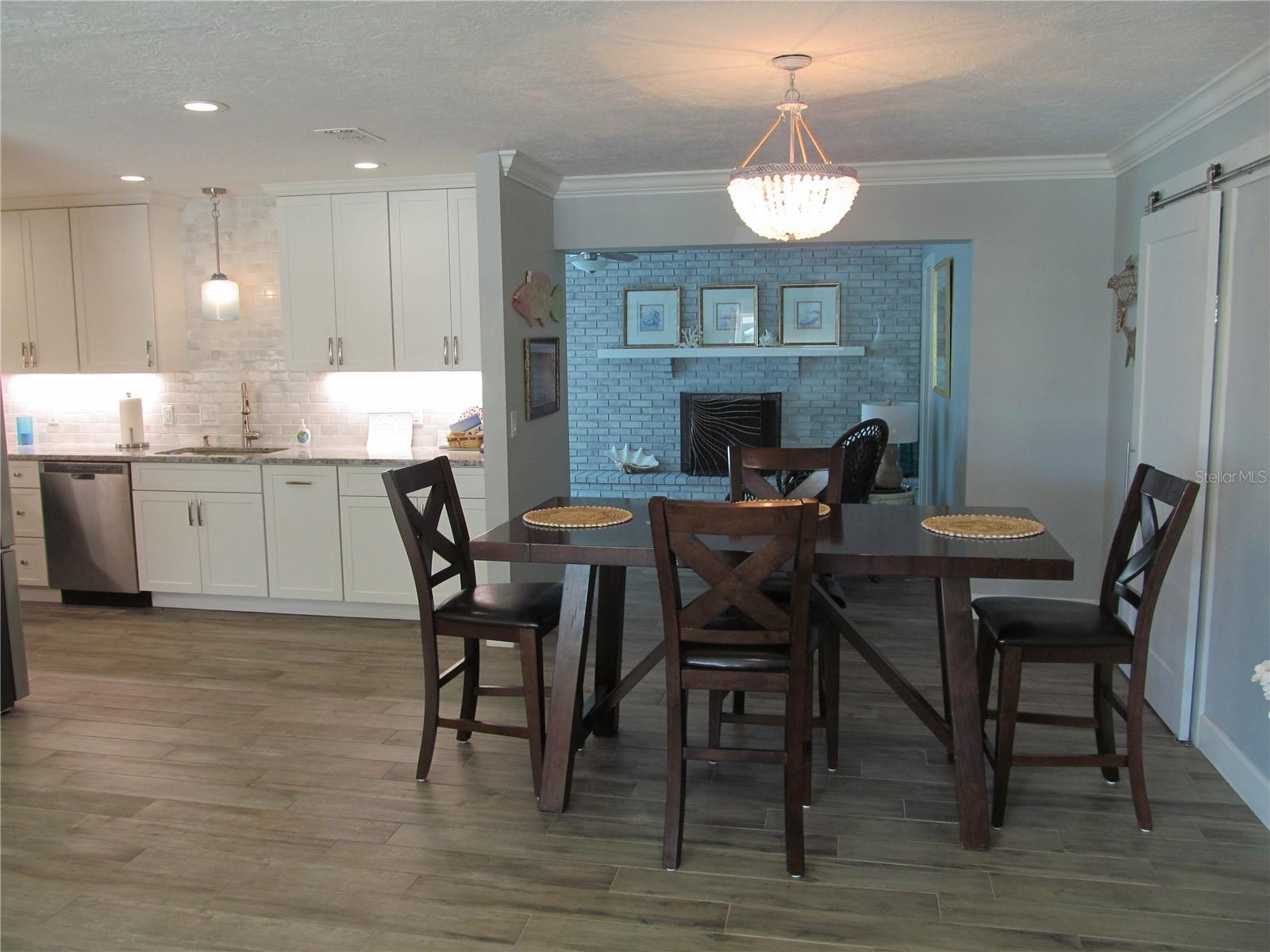 Image 11 of 58 For 150 Fiesole Street