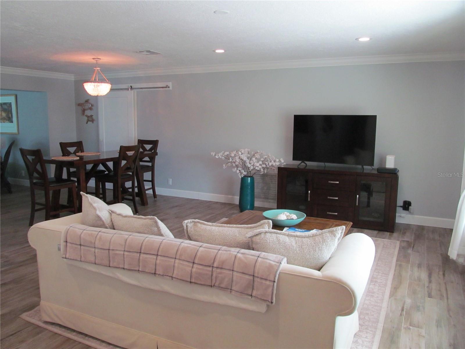 Image 8 of 58 For 150 Fiesole Street