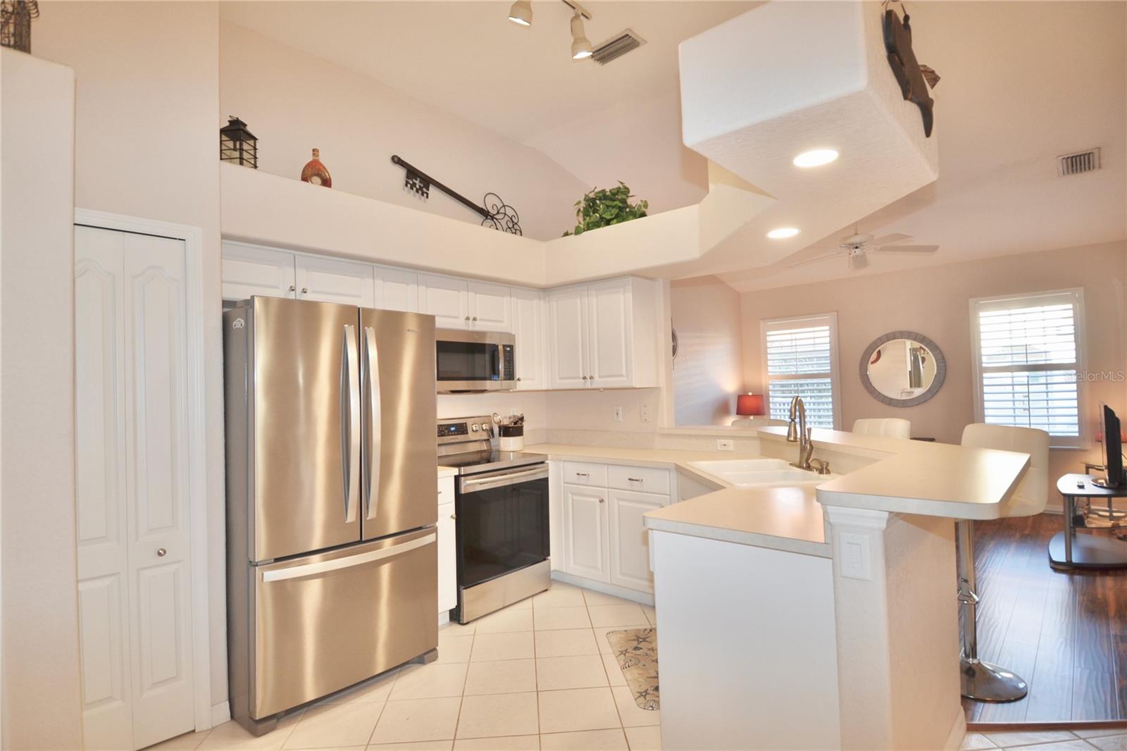 Image 4 of 35 For 7202 L Pavia Boulevard 7202