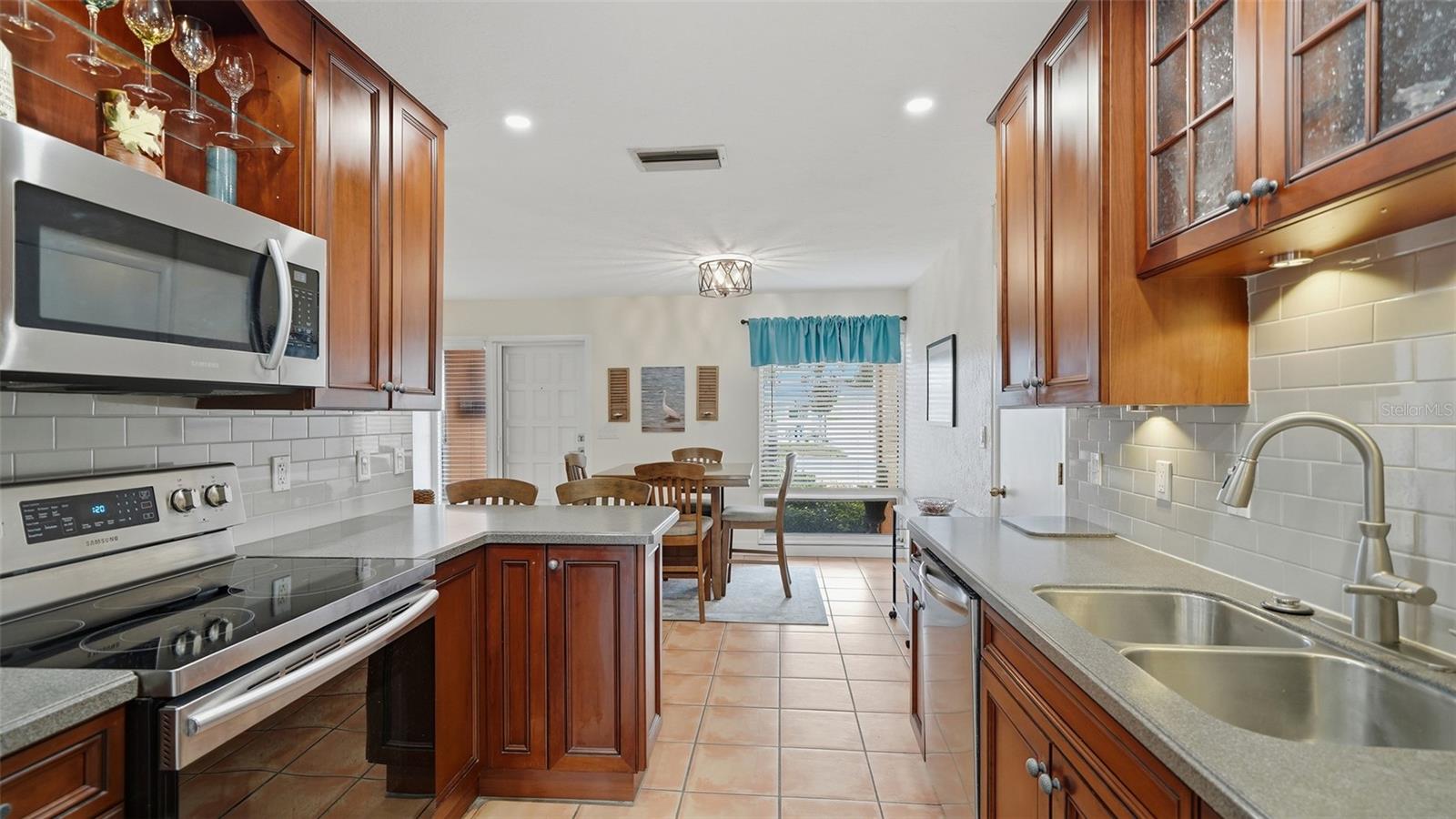 Image 18 of 71 For 1514 Pamela Street