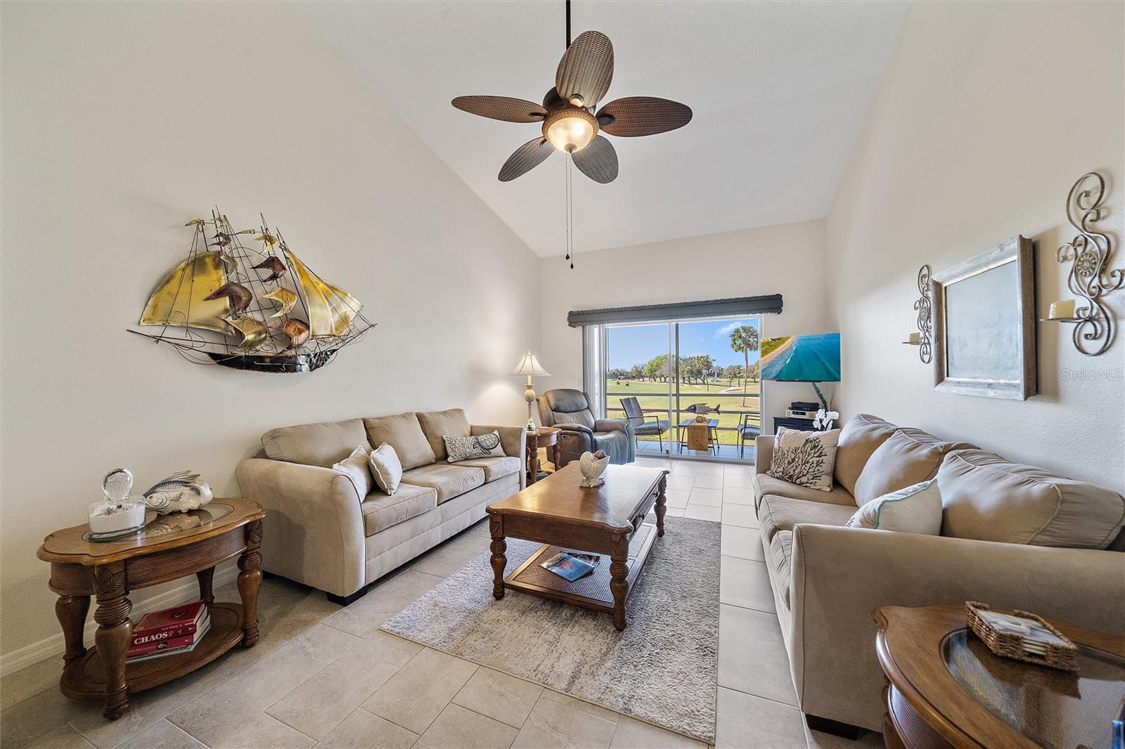 Image 11 of 32 For 758 Village Circle 207