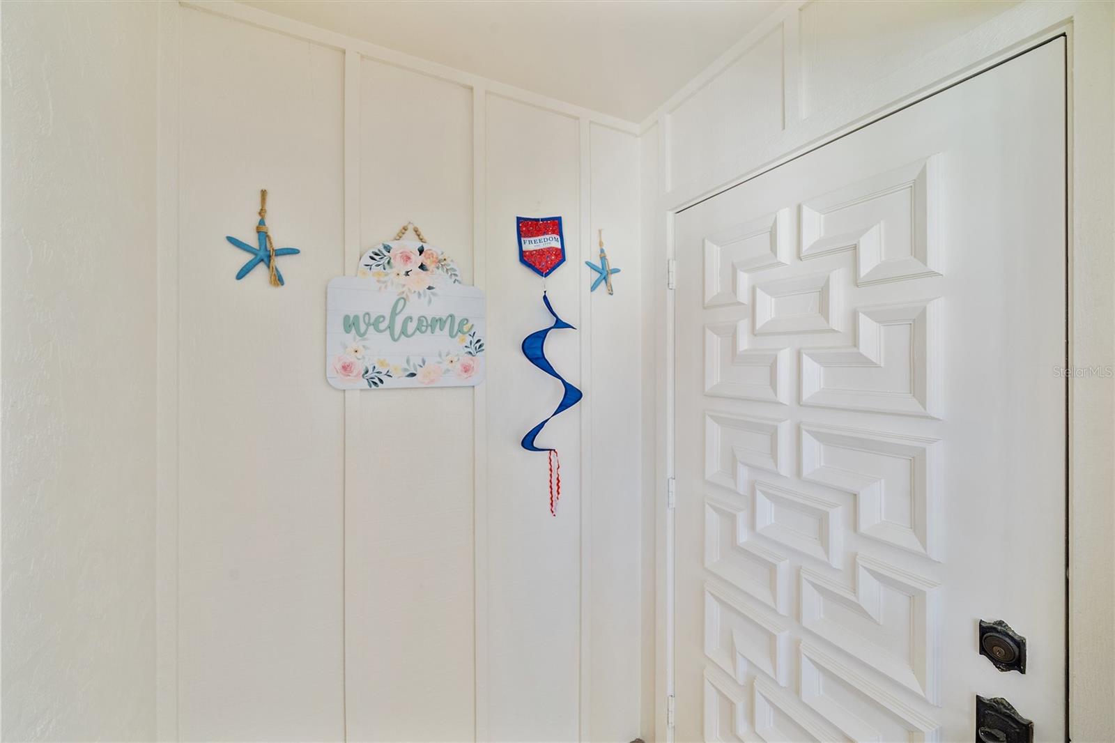 Image 24 of 32 For 758 Village Circle 207