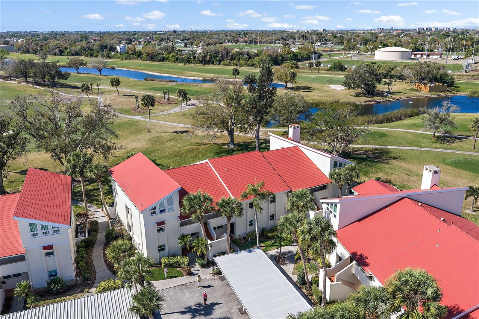 Image 26 of 32 For 758 Village Circle 207