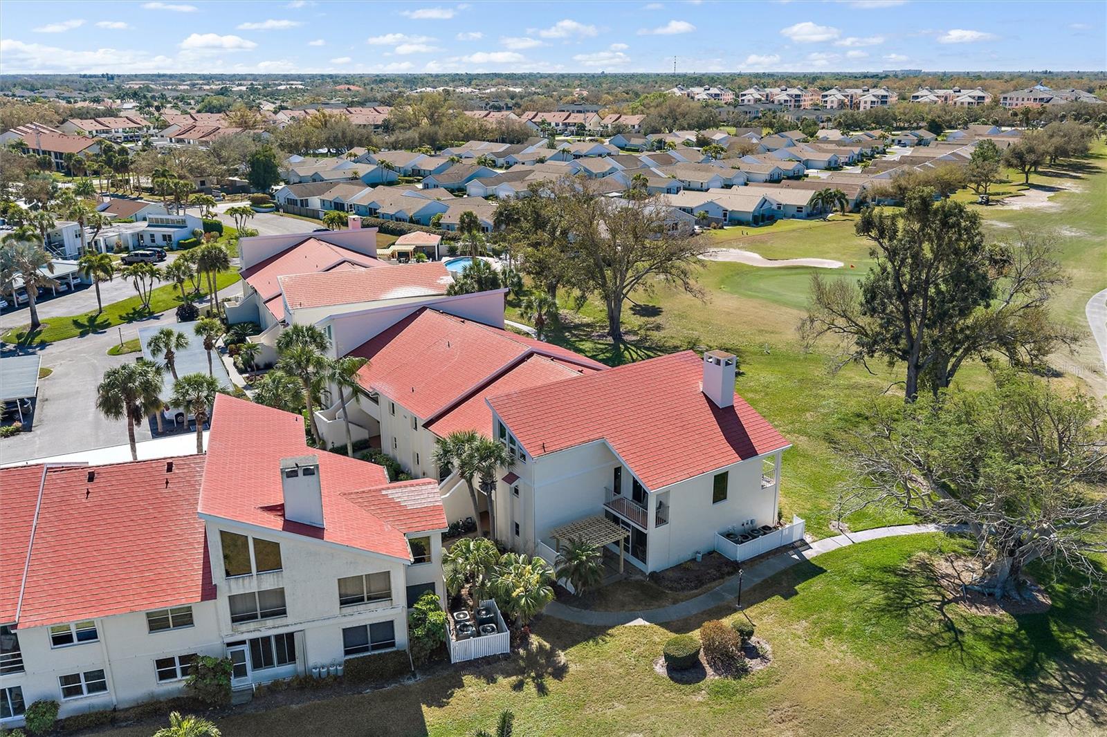 Image 27 of 32 For 758 Village Circle 207