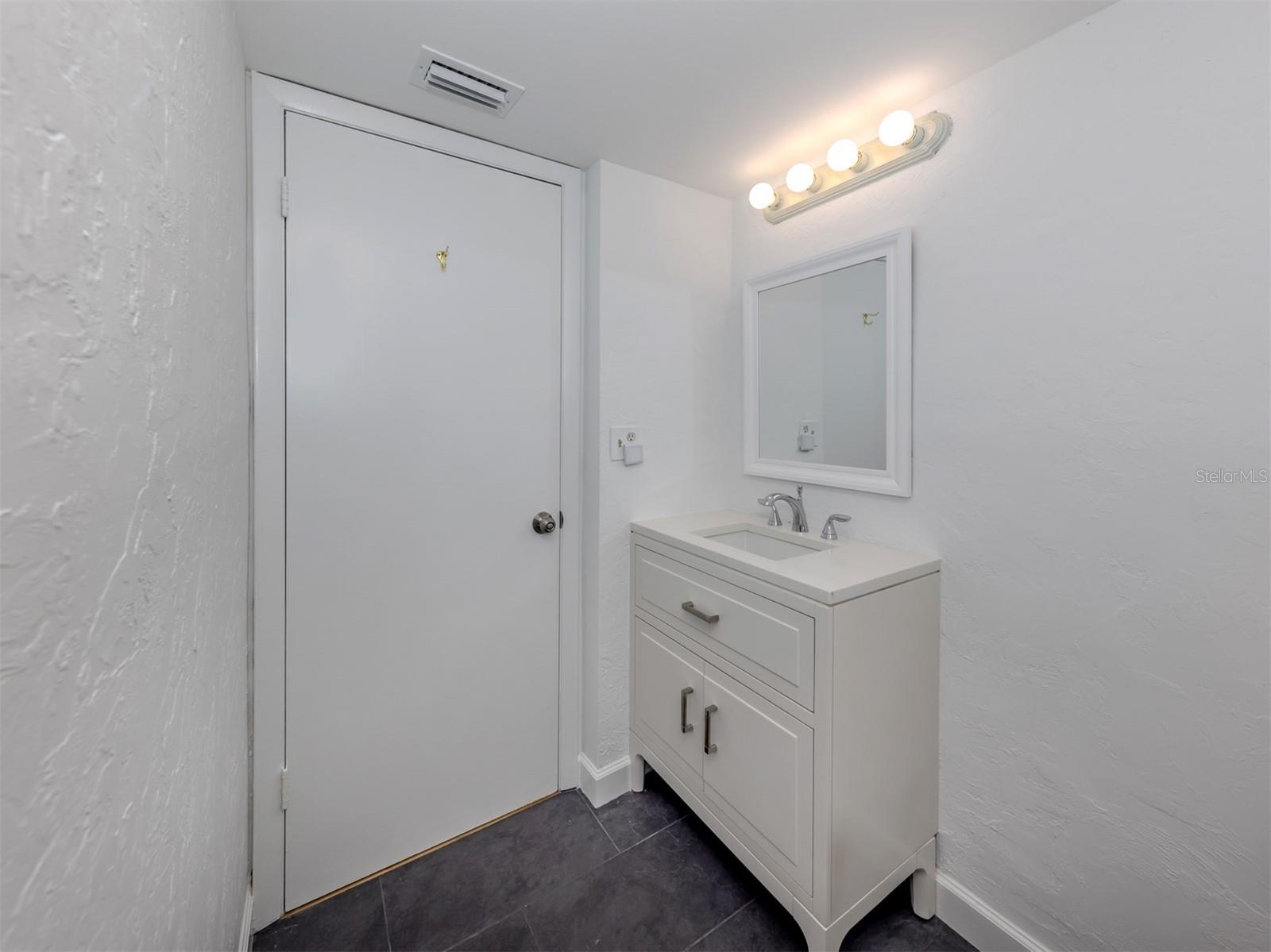 Image 23 of 75 For 618 Bird Bay Drive S 216